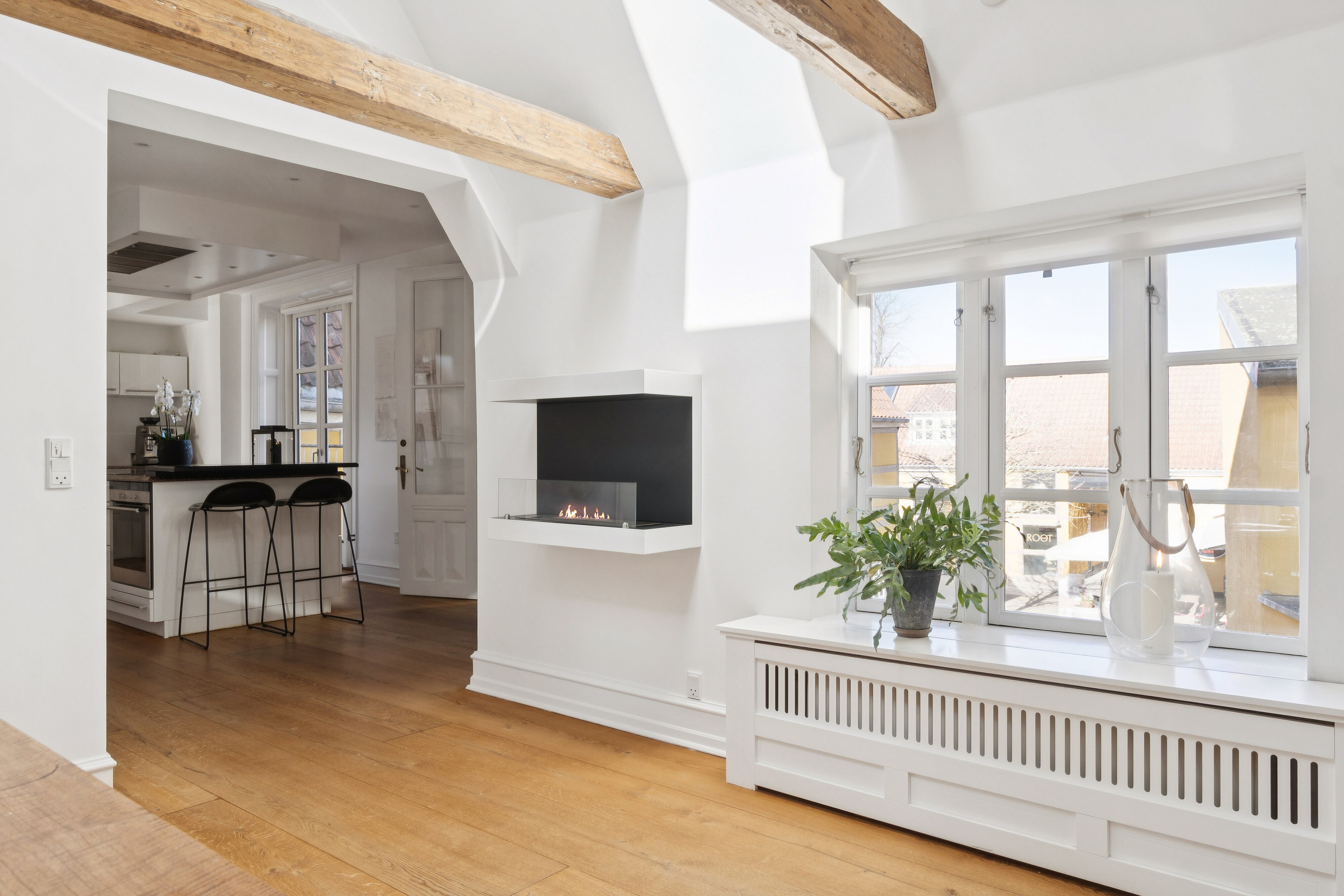 Fremhævet indendørs billede i fuldskærmstilstand. Billede af Djalma Lunds Gård 1, 4000 Roskilde