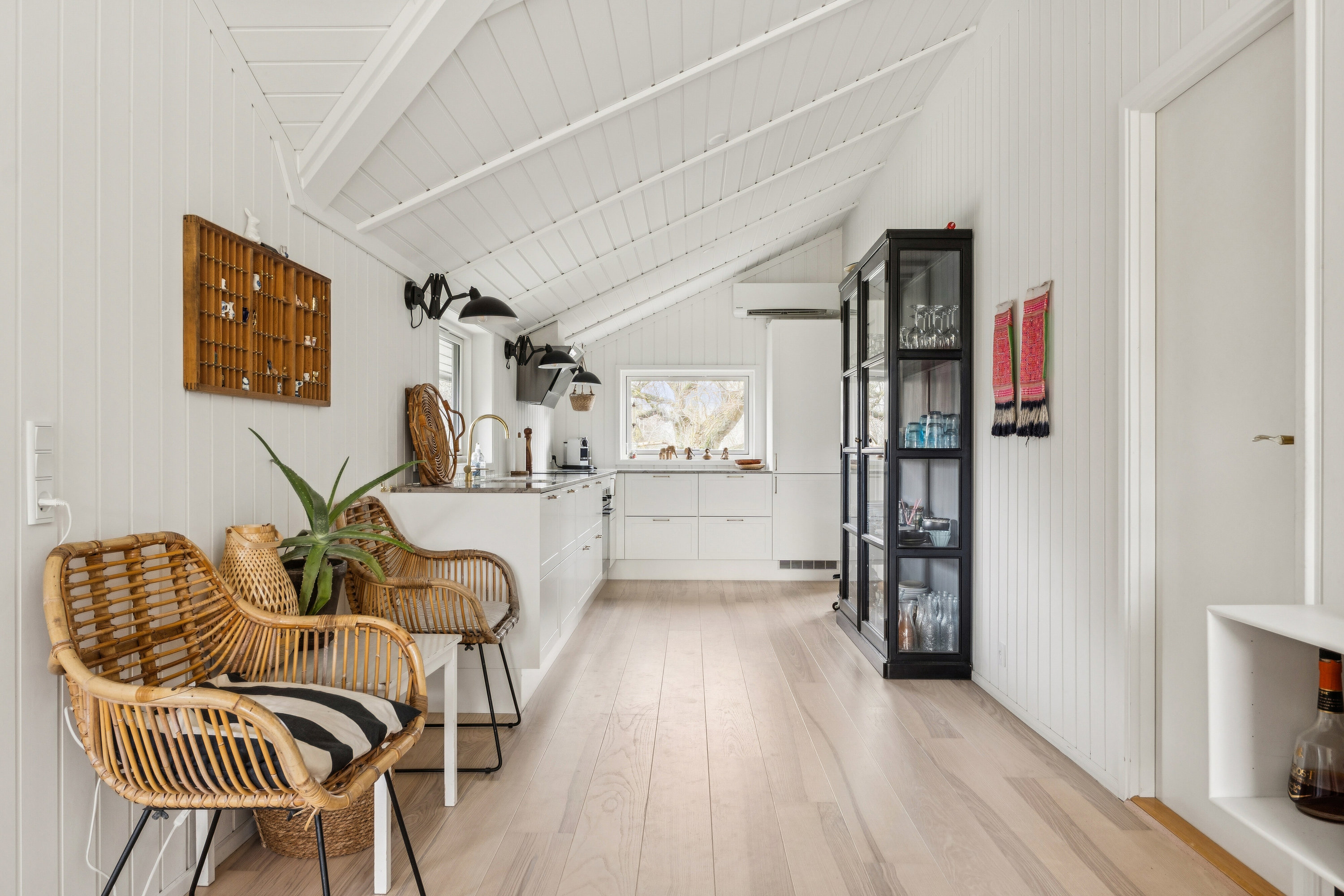 Fremhævet køkken billede i fuldskærmstilstand. Billede af Leifa Tværvej 9, 4550 Asnæs