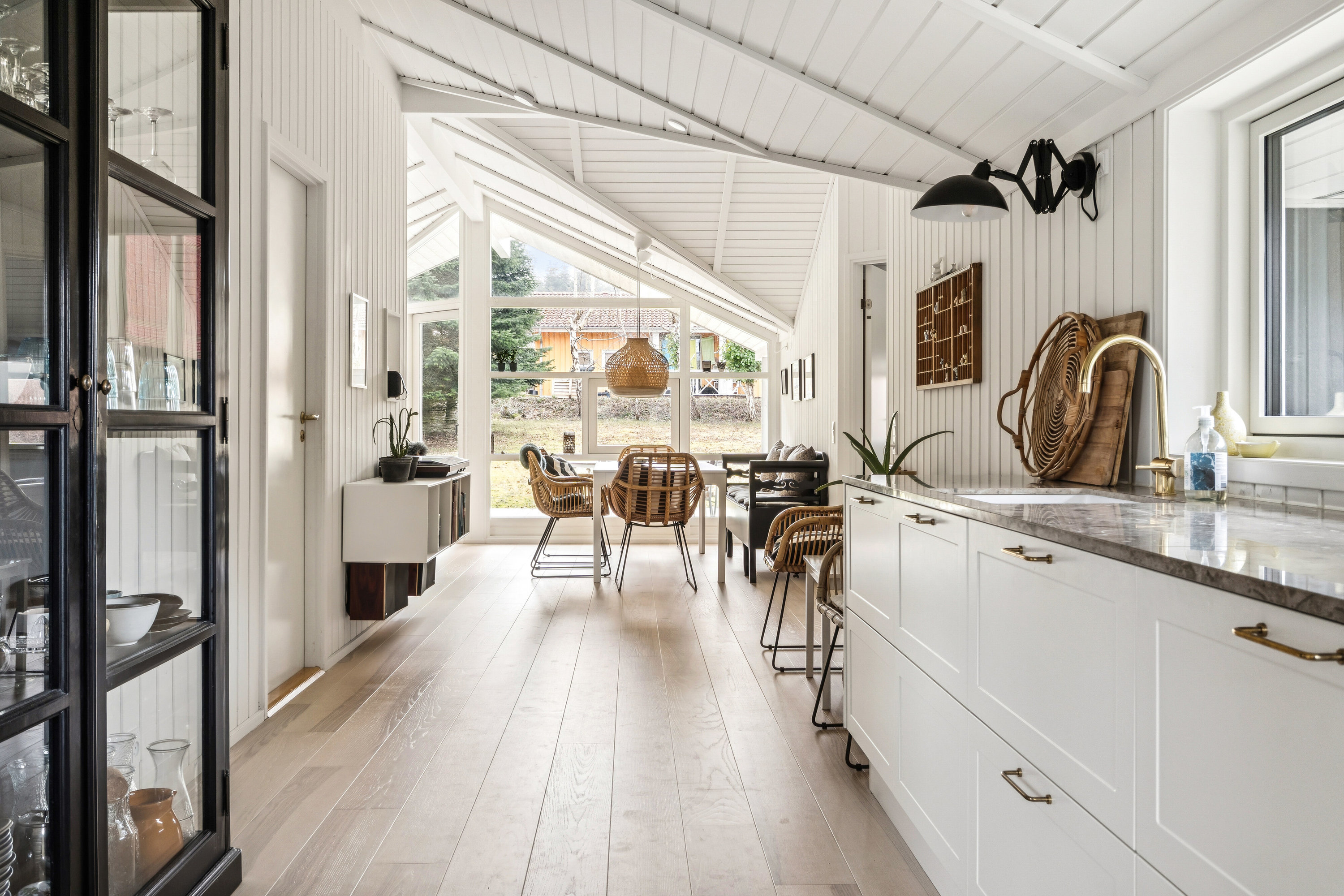 Fremhævet køkken billede i fuldskærmstilstand. Billede af Leifa Tværvej 9, 4550 Asnæs