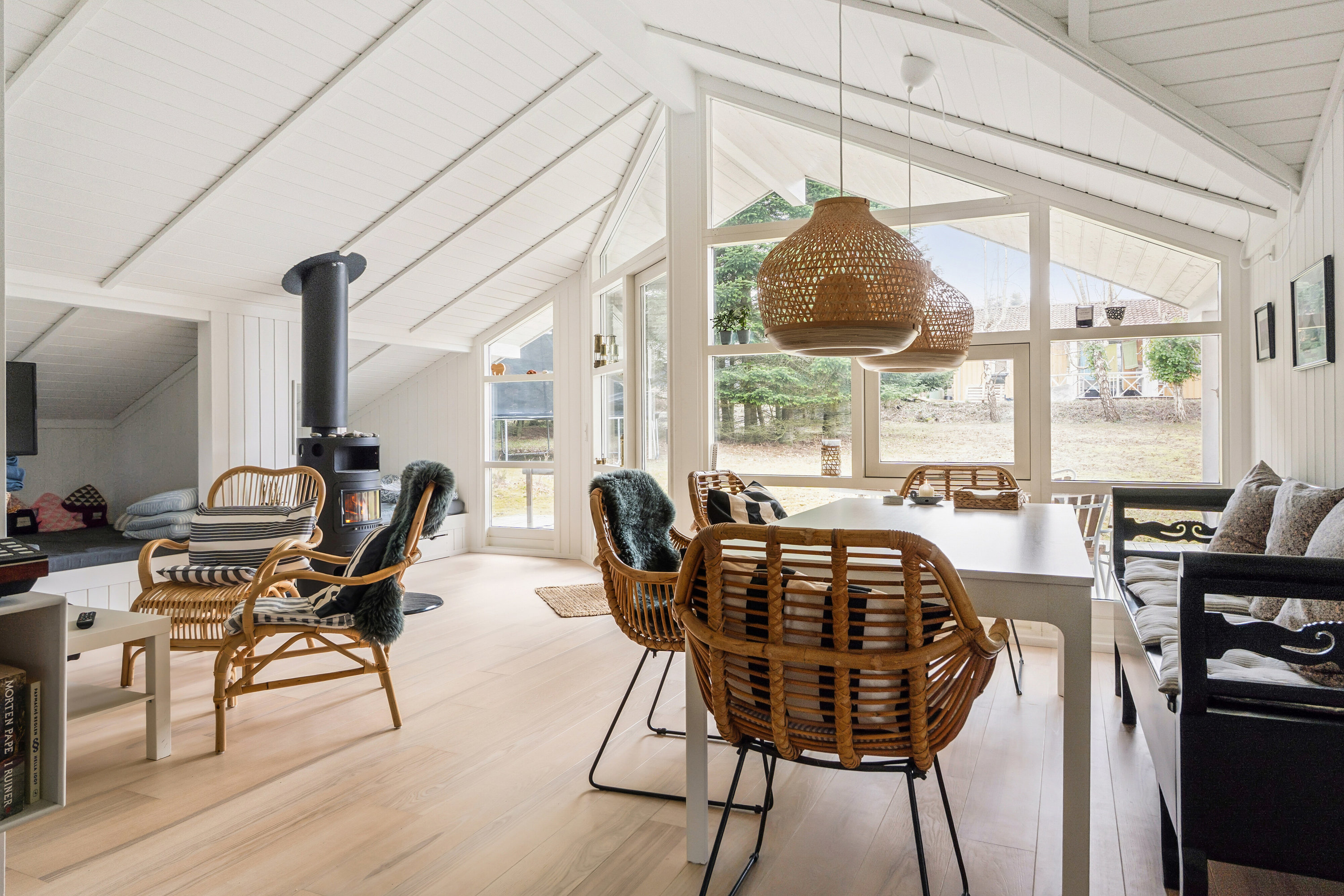 Fremhævet stue billede i fuldskærmstilstand. Billede af Leifa Tværvej 9, 4550 Asnæs