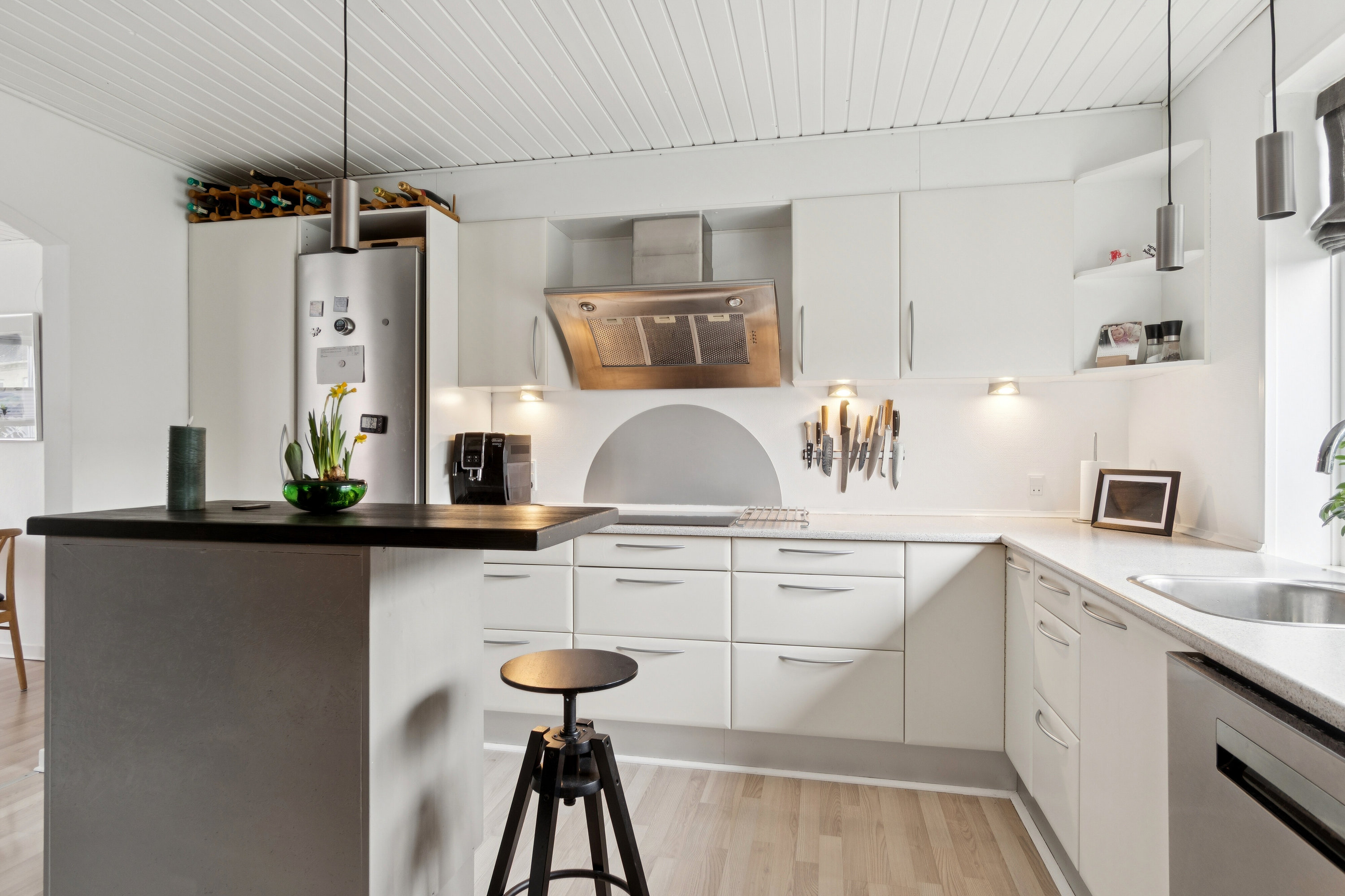 Fremhævet køkken billede i fuldskærmstilstand. Billede af Margrethevej 15B, 4400 Kalundborg