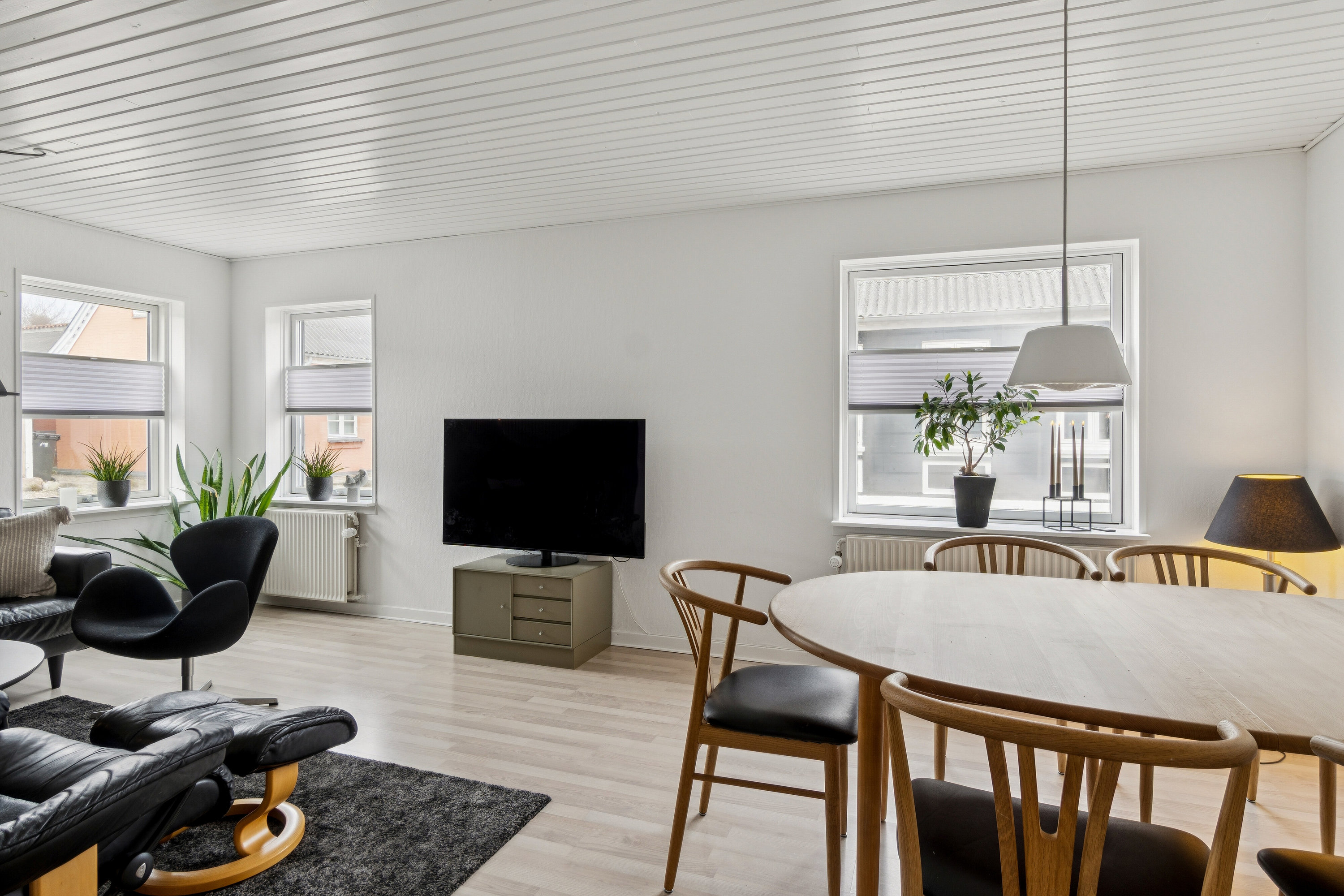 Fremhævet spisestue billede i fuldskærmstilstand. Billede af Margrethevej 15B, 4400 Kalundborg