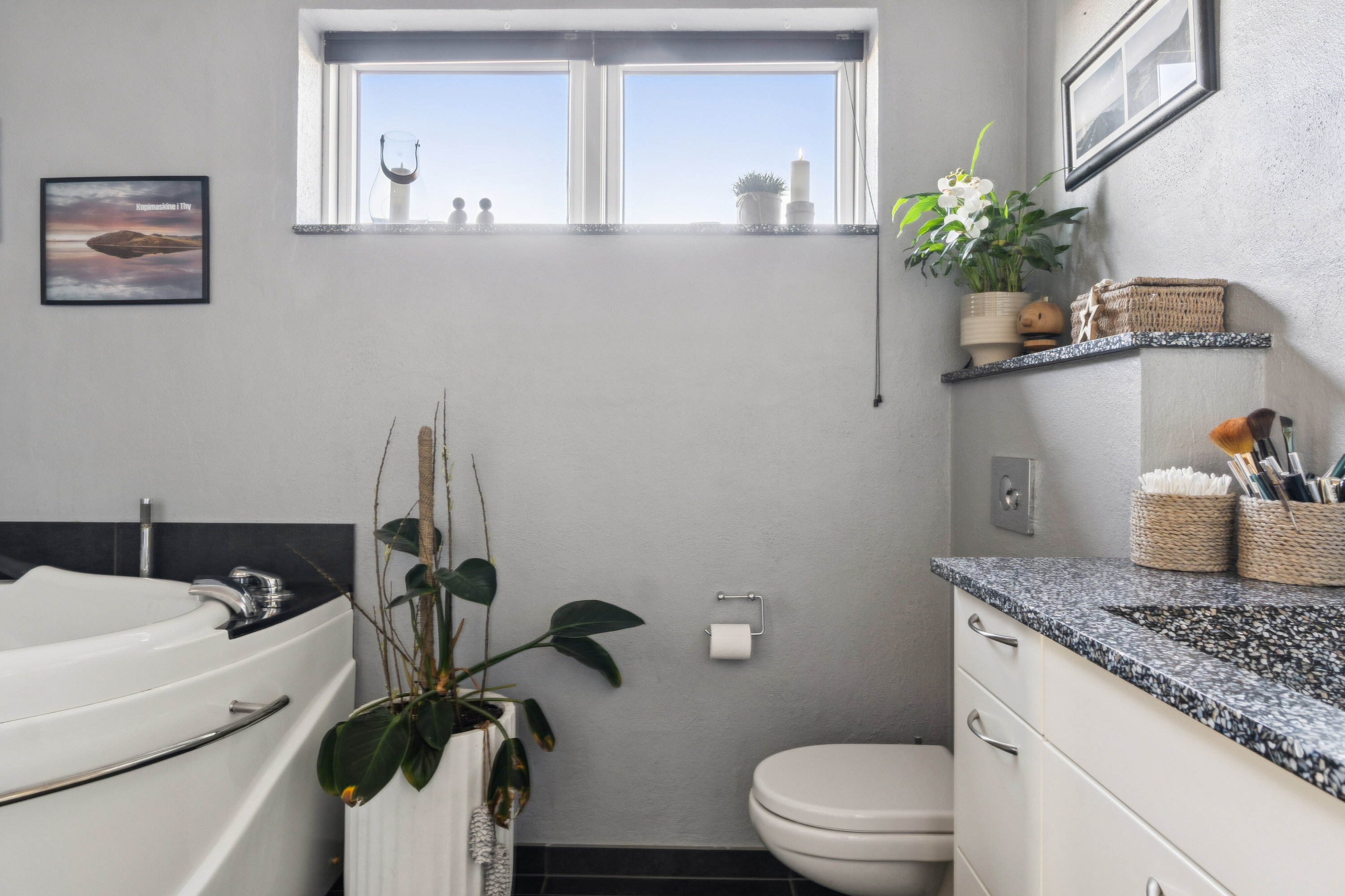 Fremhævet badeværelse billede i fuldskærmstilstand. Billede af Højtofte 11, 7760 Hurup Thy