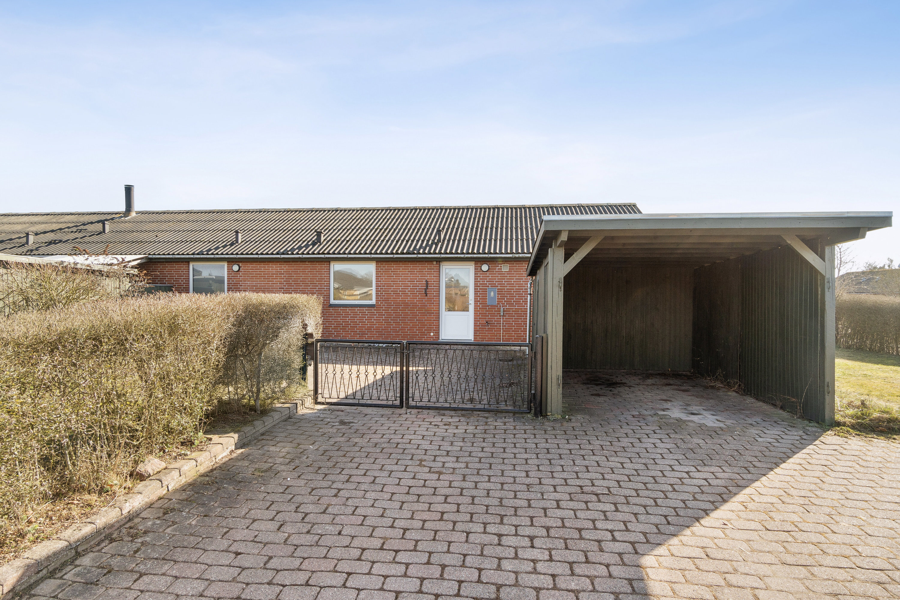 Fremhævet set fra vejen billede i fuldskærmstilstand. Billede af Mågevej 42, 4250 Fuglebjerg