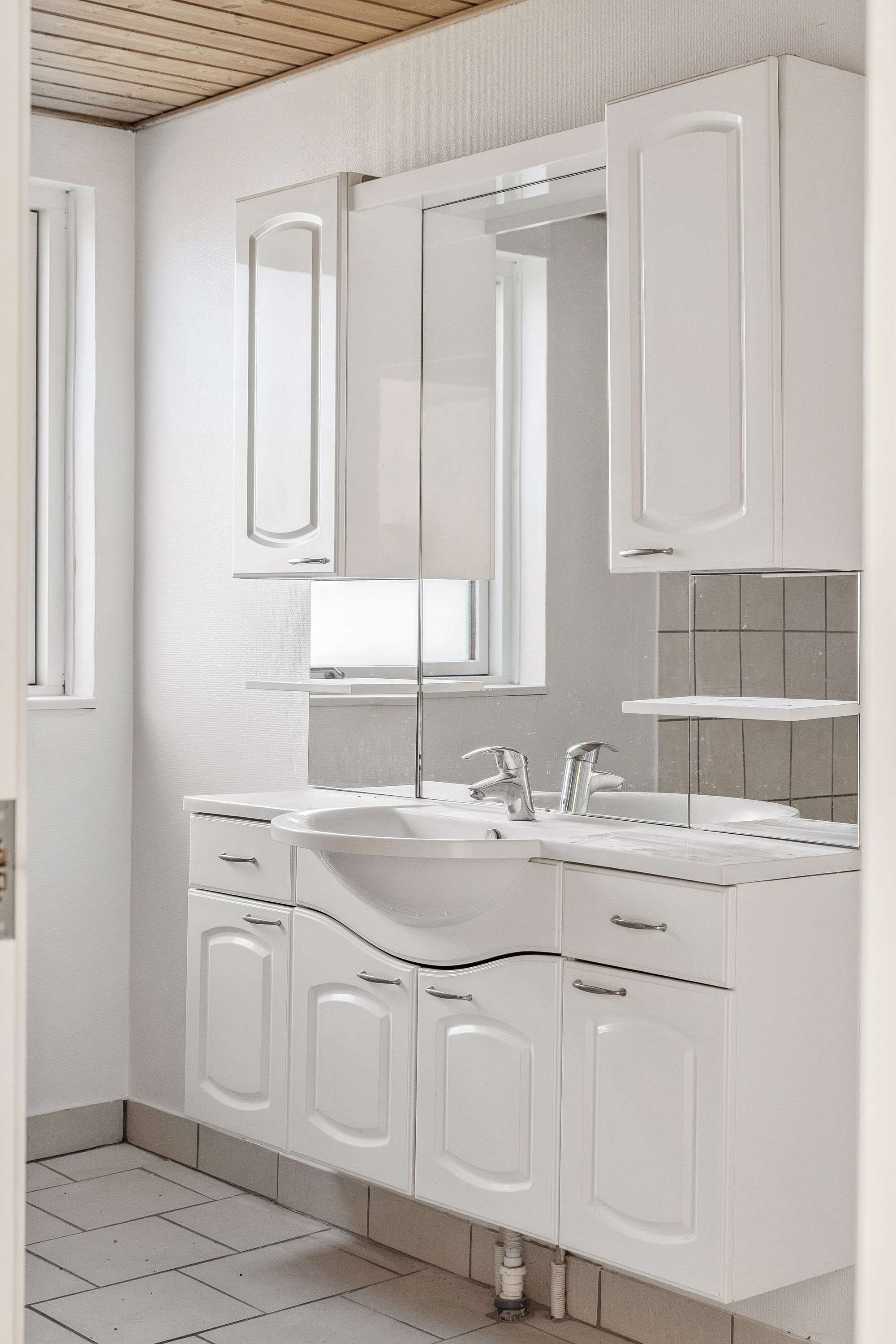 Fremhævet indendørs billede i fuldskærmstilstand. Billede af Mågevej 42, 4250 Fuglebjerg