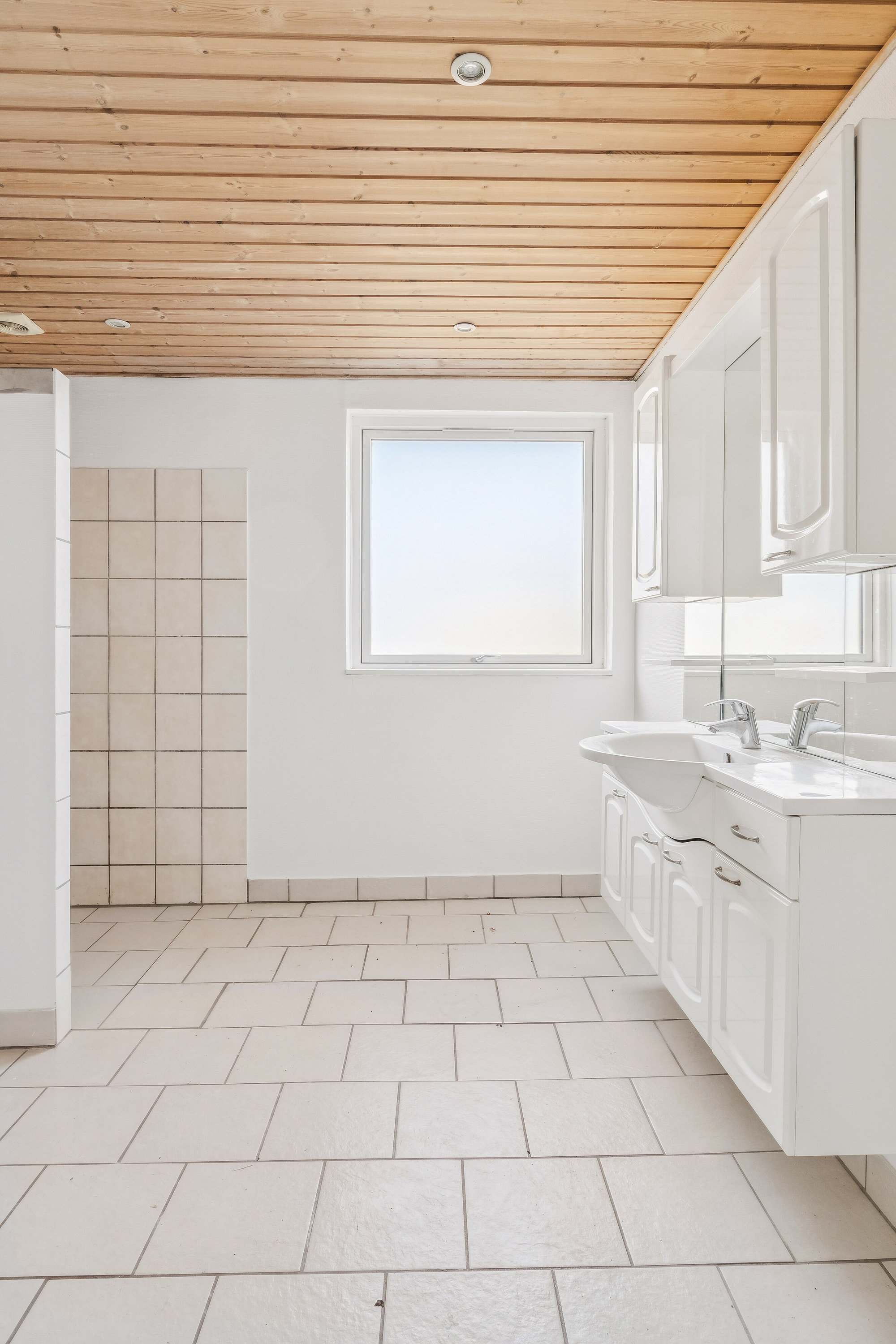 Fremhævet badeværelse billede i fuldskærmstilstand. Billede af Mågevej 42, 4250 Fuglebjerg