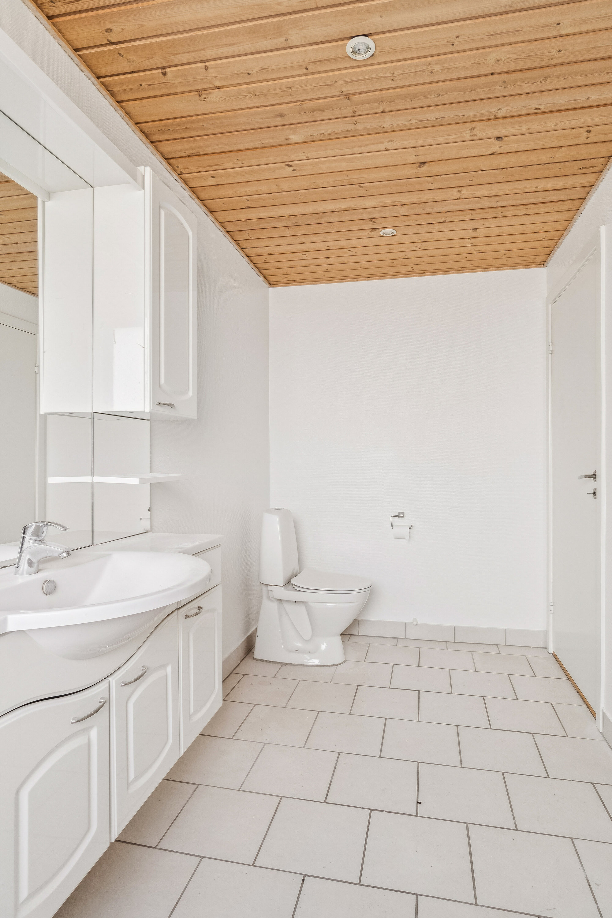 Fremhævet badeværelse billede i fuldskærmstilstand. Billede af Mågevej 42, 4250 Fuglebjerg