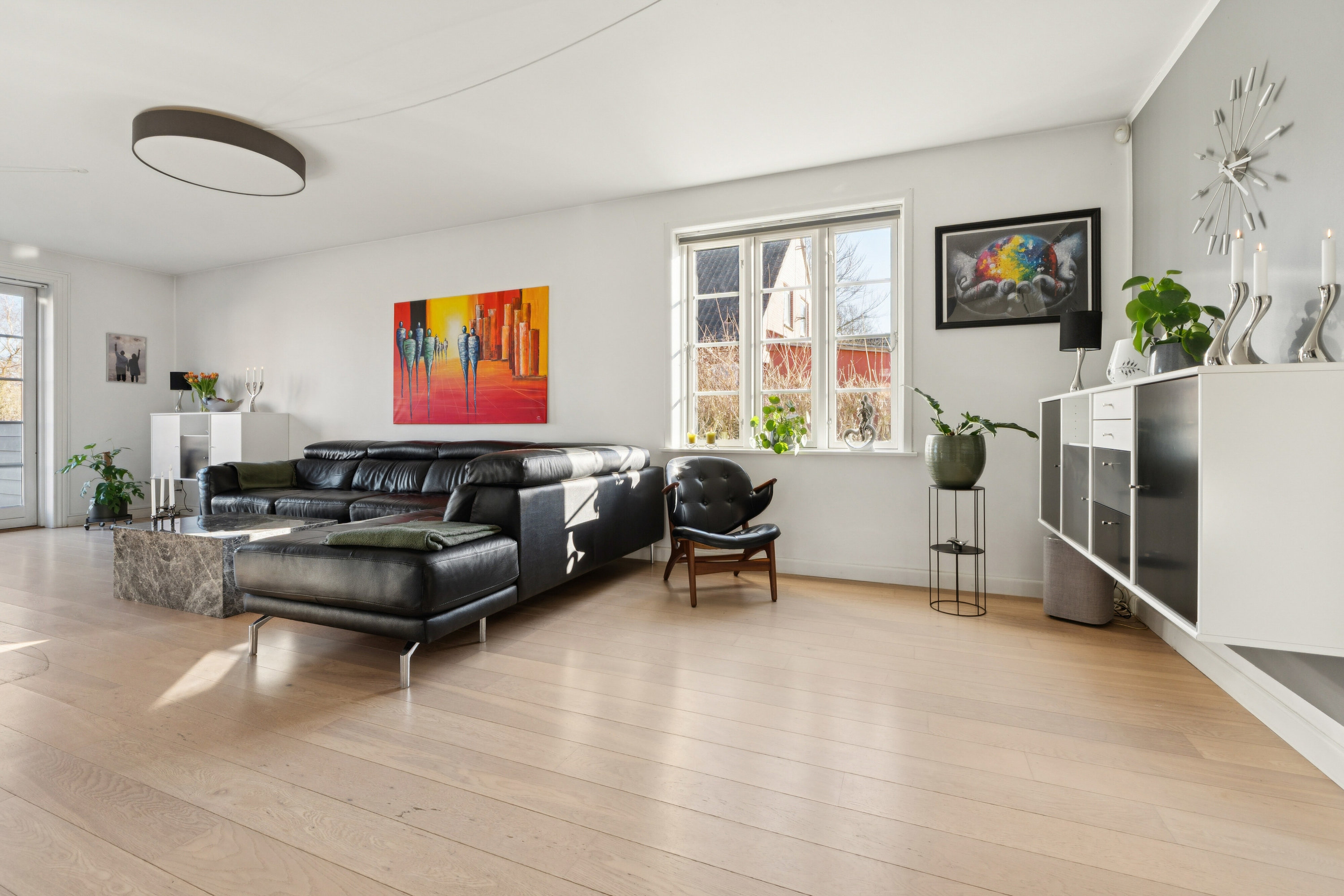 Fremhævet stue billede i fuldskærmstilstand. Billede af Vågebjergvej 6, 5932 Humble