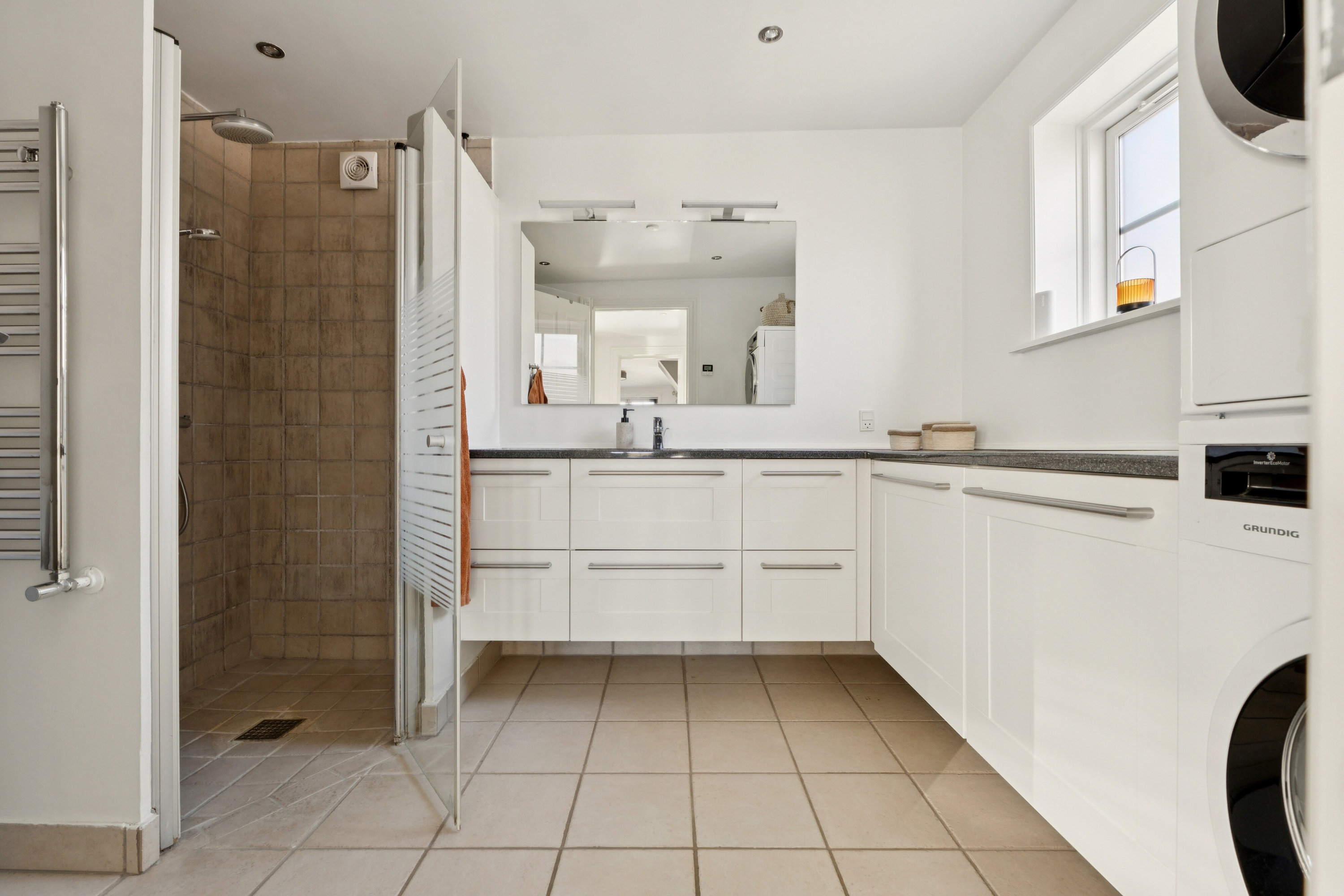 Fremhævet køkken billede i fuldskærmstilstand. Billede af Vågebjergvej 6, 5932 Humble