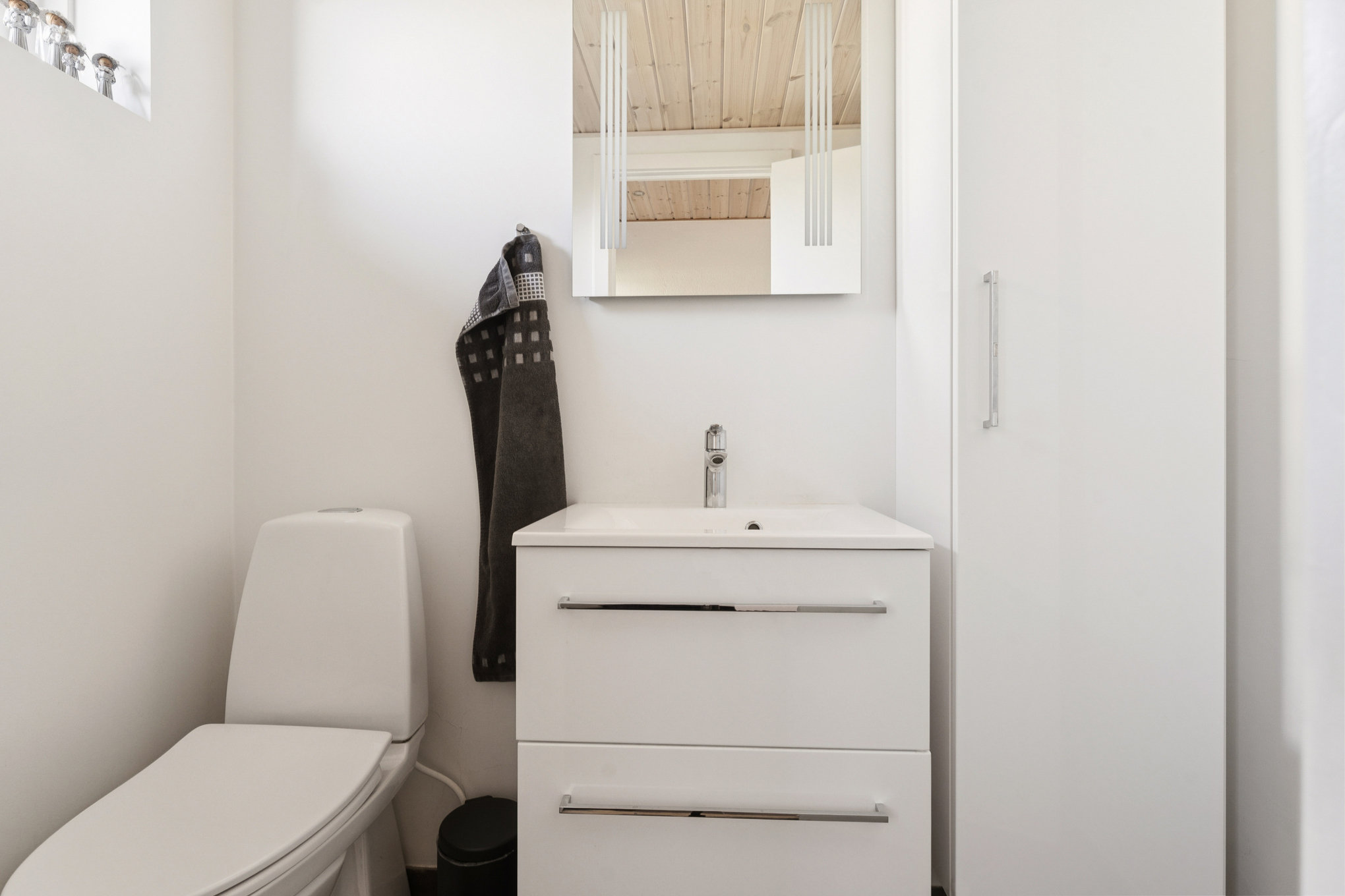 Fremhævet badeværelse billede i fuldskærmstilstand. Billede af Dådyrvej 6, 8960 Randers SØ