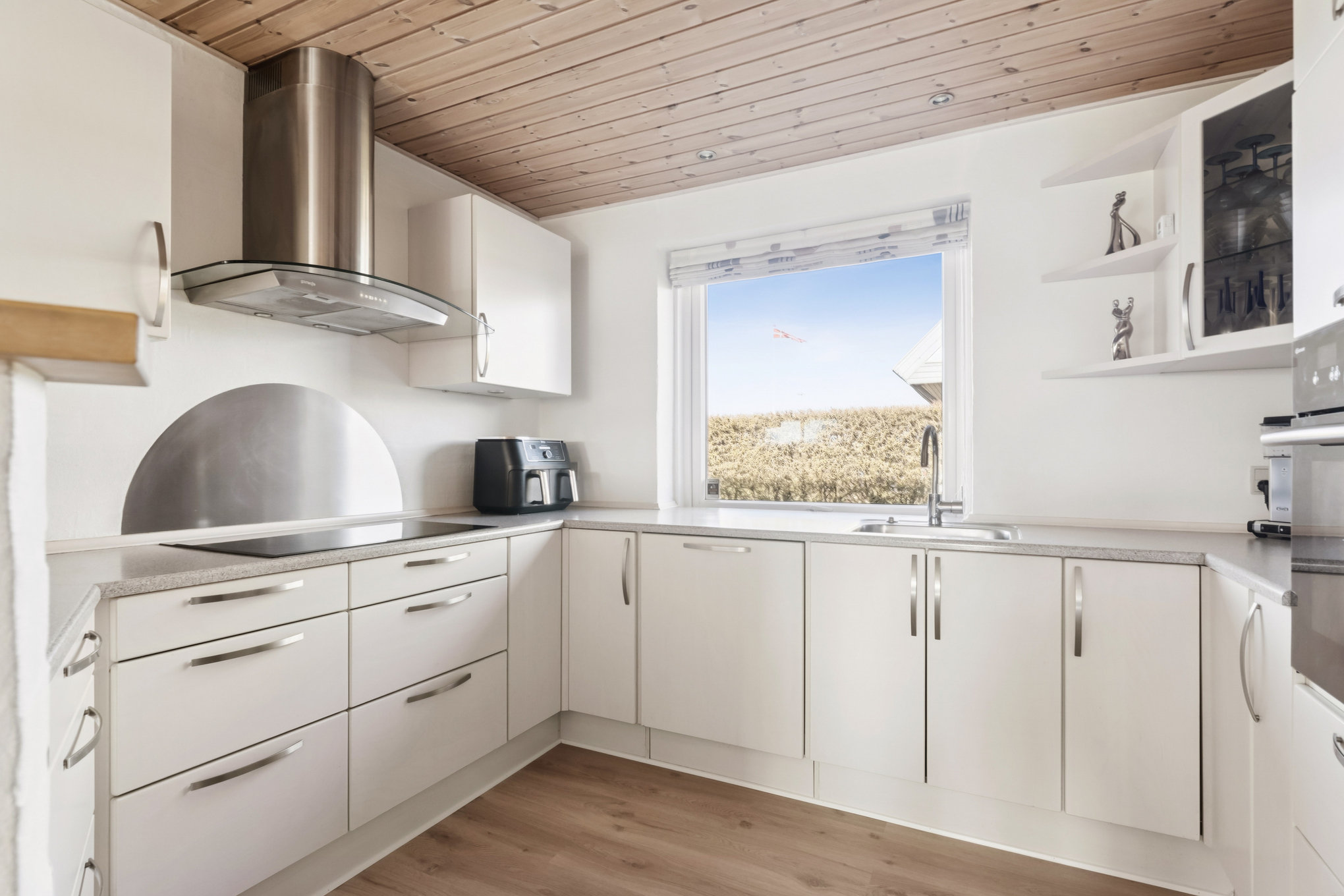 Fremhævet køkken billede i fuldskærmstilstand. Billede af Dådyrvej 6, 8960 Randers SØ