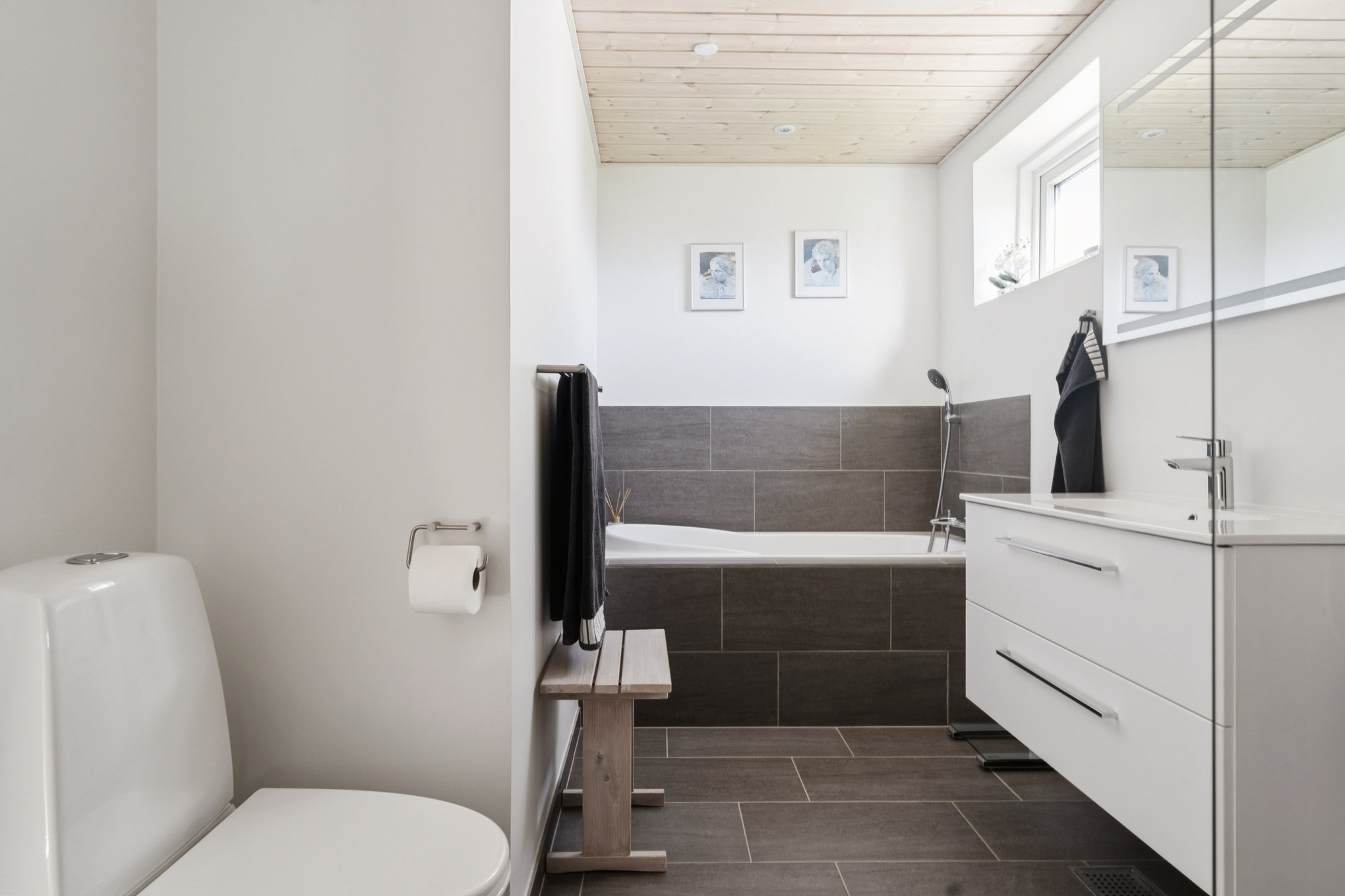 Fremhævet badeværelse billede i fuldskærmstilstand. Billede af Dådyrvej 6, 8960 Randers SØ