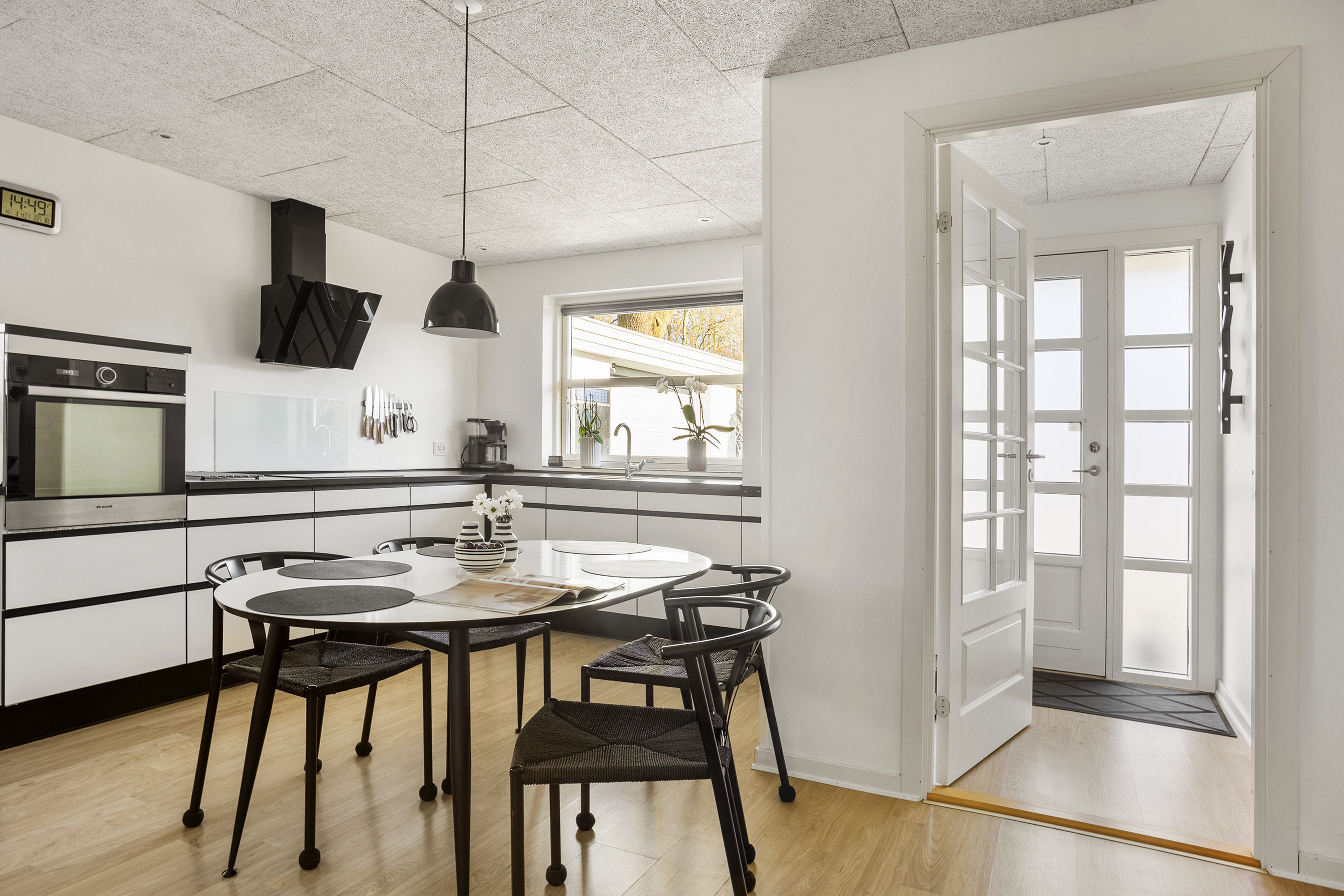 Fremhævet spisestue billede i fuldskærmstilstand. Billede af Mosevænget 27, 6580 Vamdrup