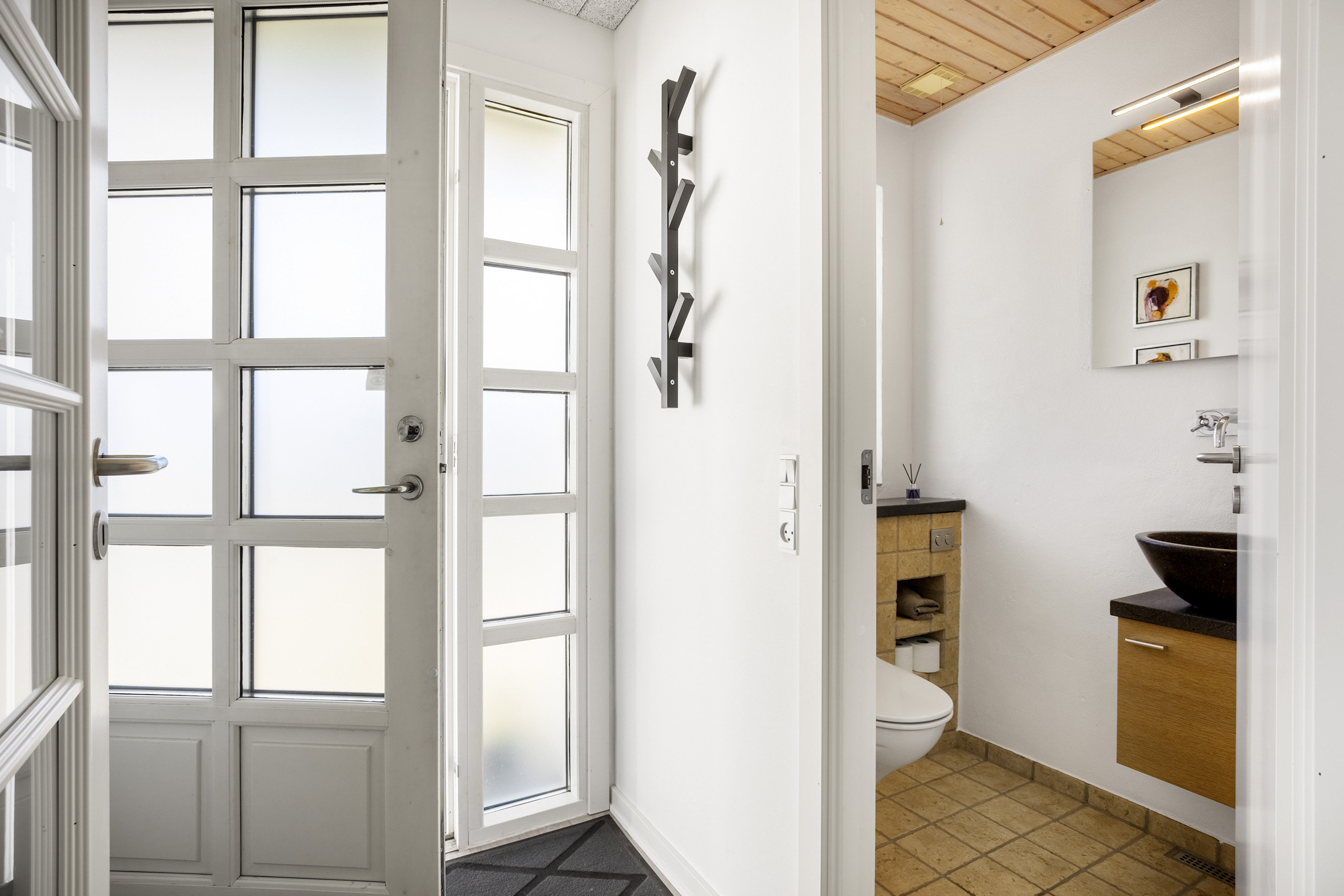 Fremhævet toilet billede i fuldskærmstilstand. Billede af Mosevænget 27, 6580 Vamdrup