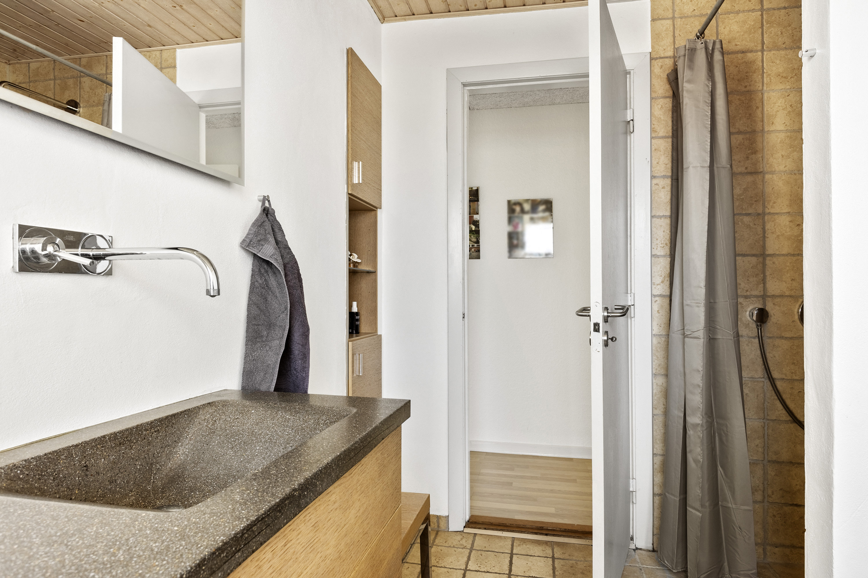 Fremhævet badeværelse billede i fuldskærmstilstand. Billede af Mosevænget 27, 6580 Vamdrup