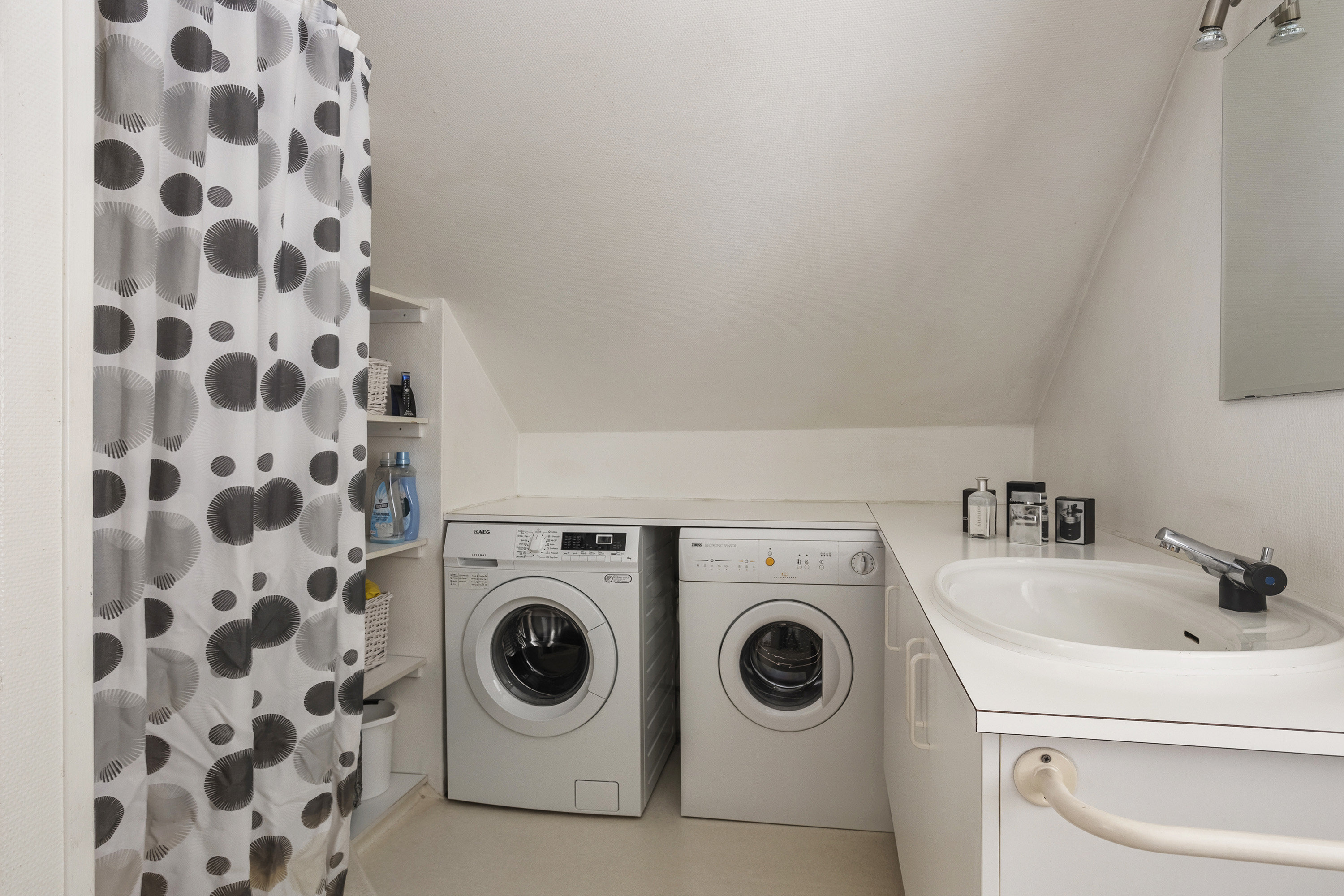 Fremhævet badeværelse billede i fuldskærmstilstand. Billede af Nørregade 56, 6600 Vejen