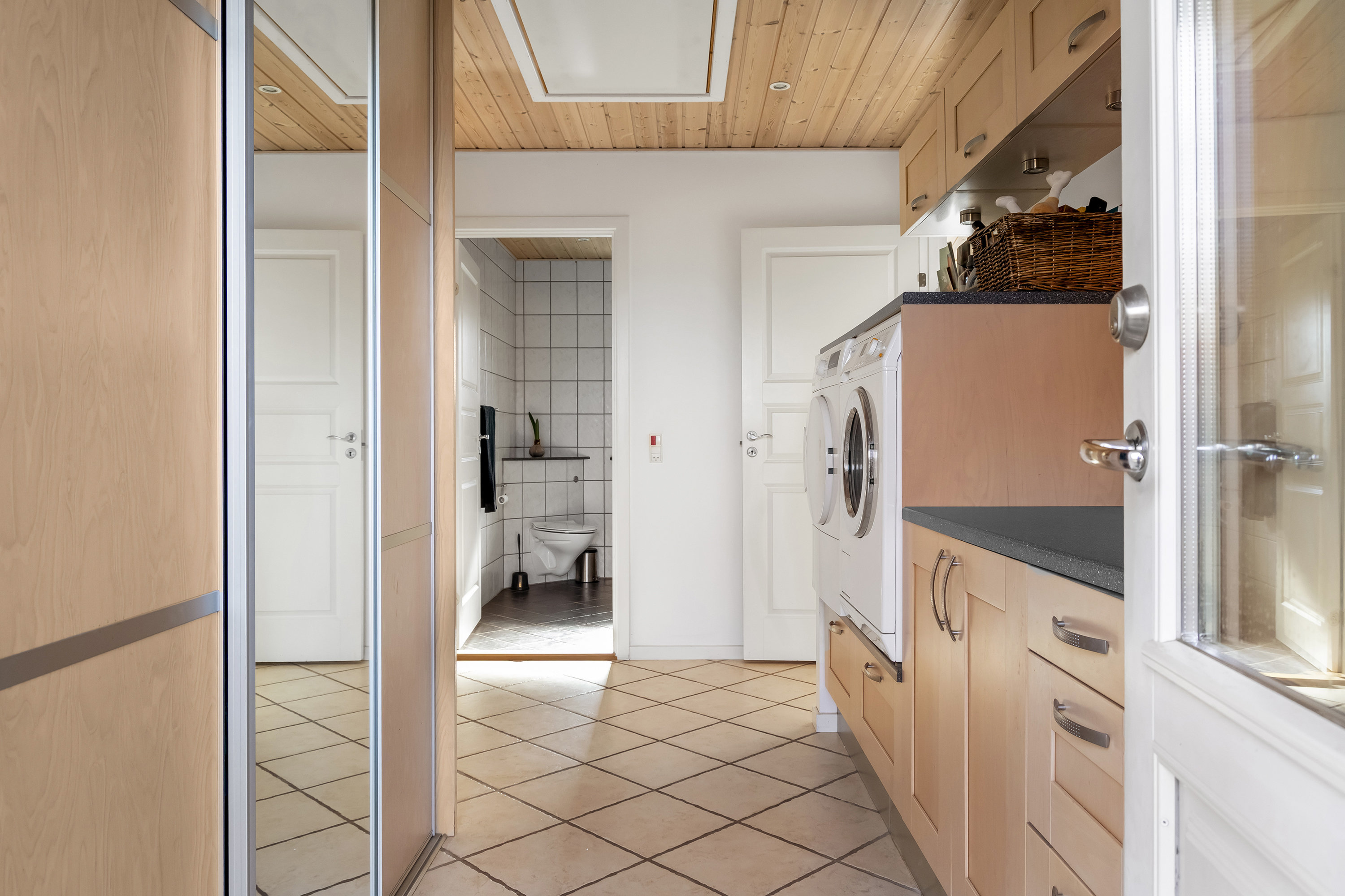 Fremhævet entré billede i fuldskærmstilstand. Billede af Lærkevej 34, 4040 Jyllinge