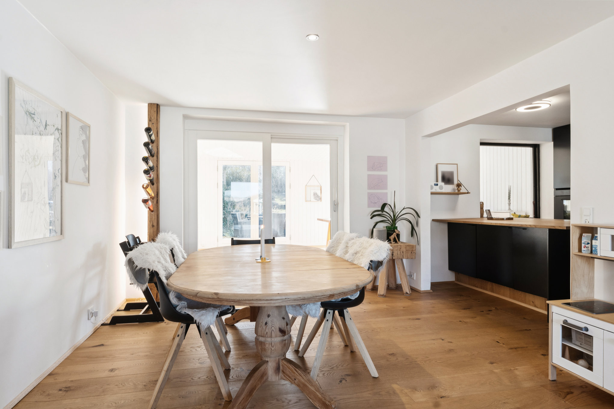 Fremhævet stue billede i fuldskærmstilstand. Billede af Kærgade 41, 8940 Randers SV