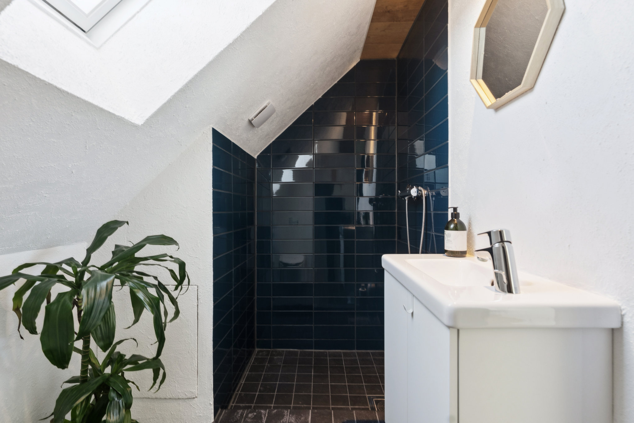 Fremhævet badeværelse billede i fuldskærmstilstand. Billede af Kærgade 41, 8940 Randers SV