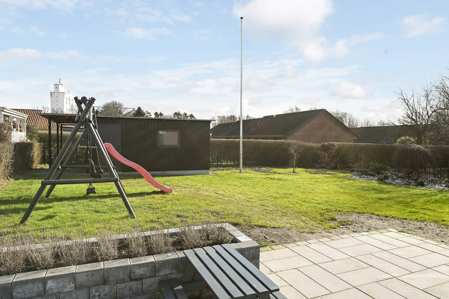 Fremhævet have billede i fuldskærmstilstand. Billede af Æblevej 7, 7250 Hejnsvig