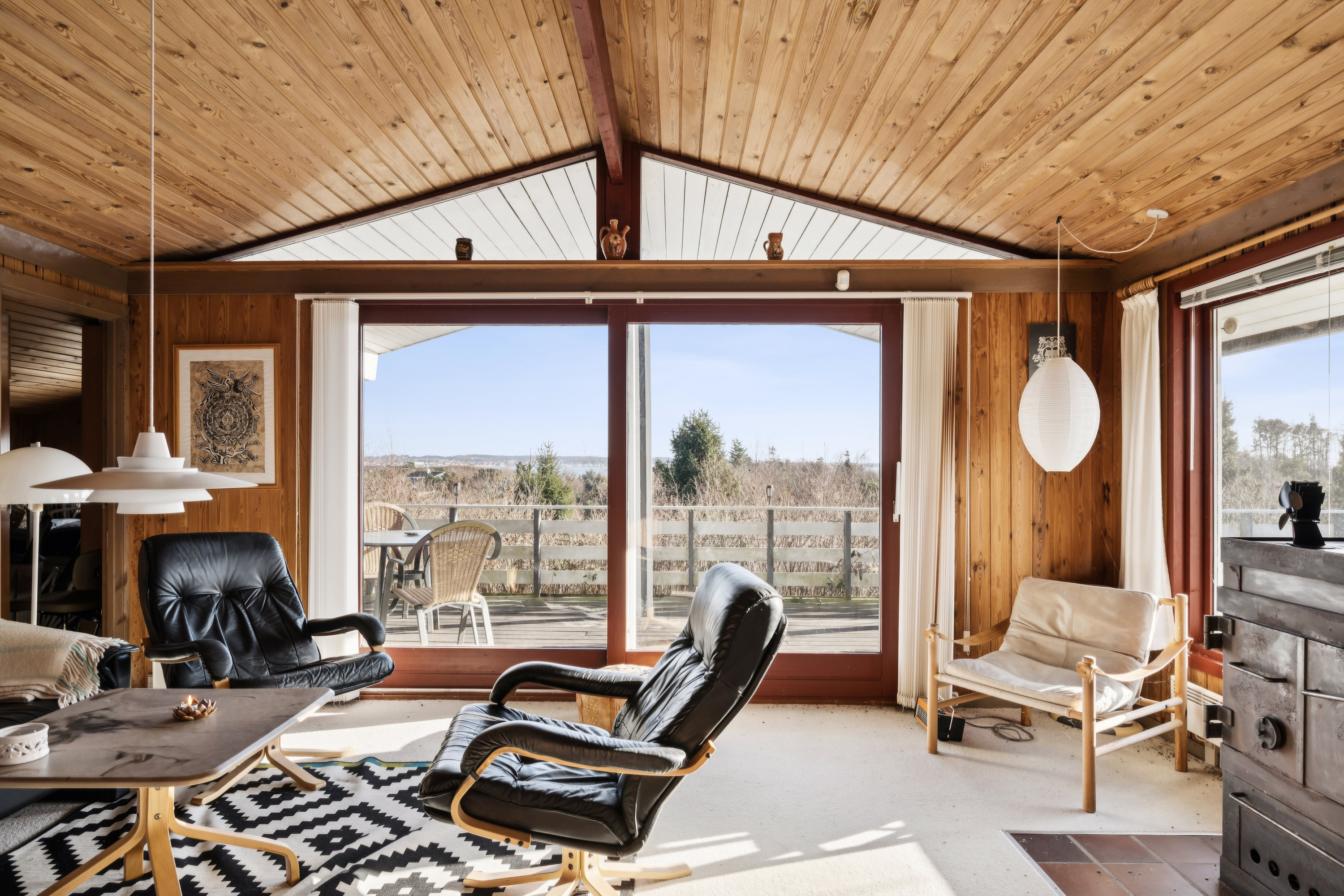 Fremhævet stue billede i fuldskærmstilstand. Billede af Tjørnevej 7, Handrup, 8400 Ebeltoft