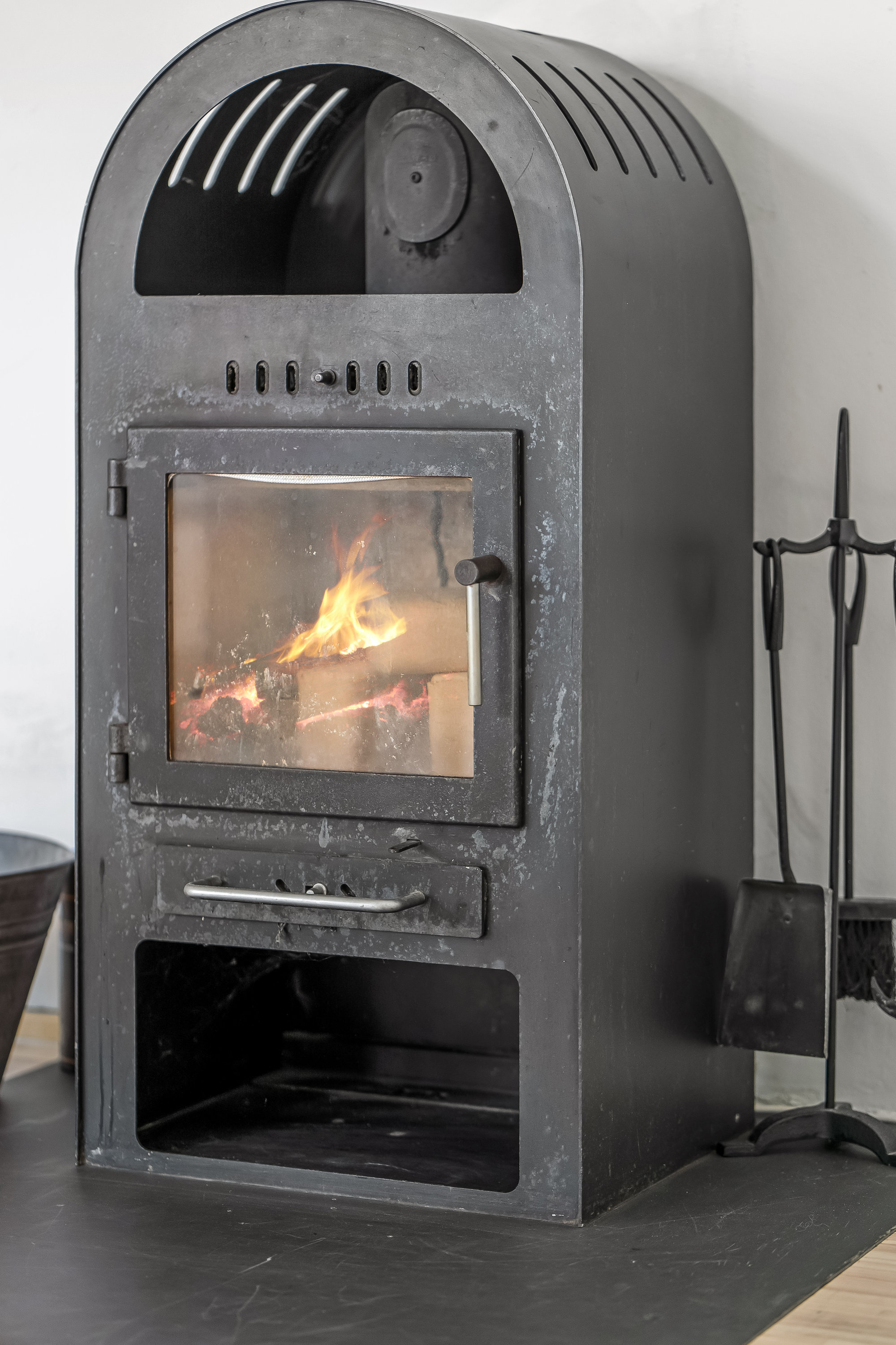 Fremhævet stue billede i fuldskærmstilstand. Billede af Kurreholmvej 12, 3330 Gørløse