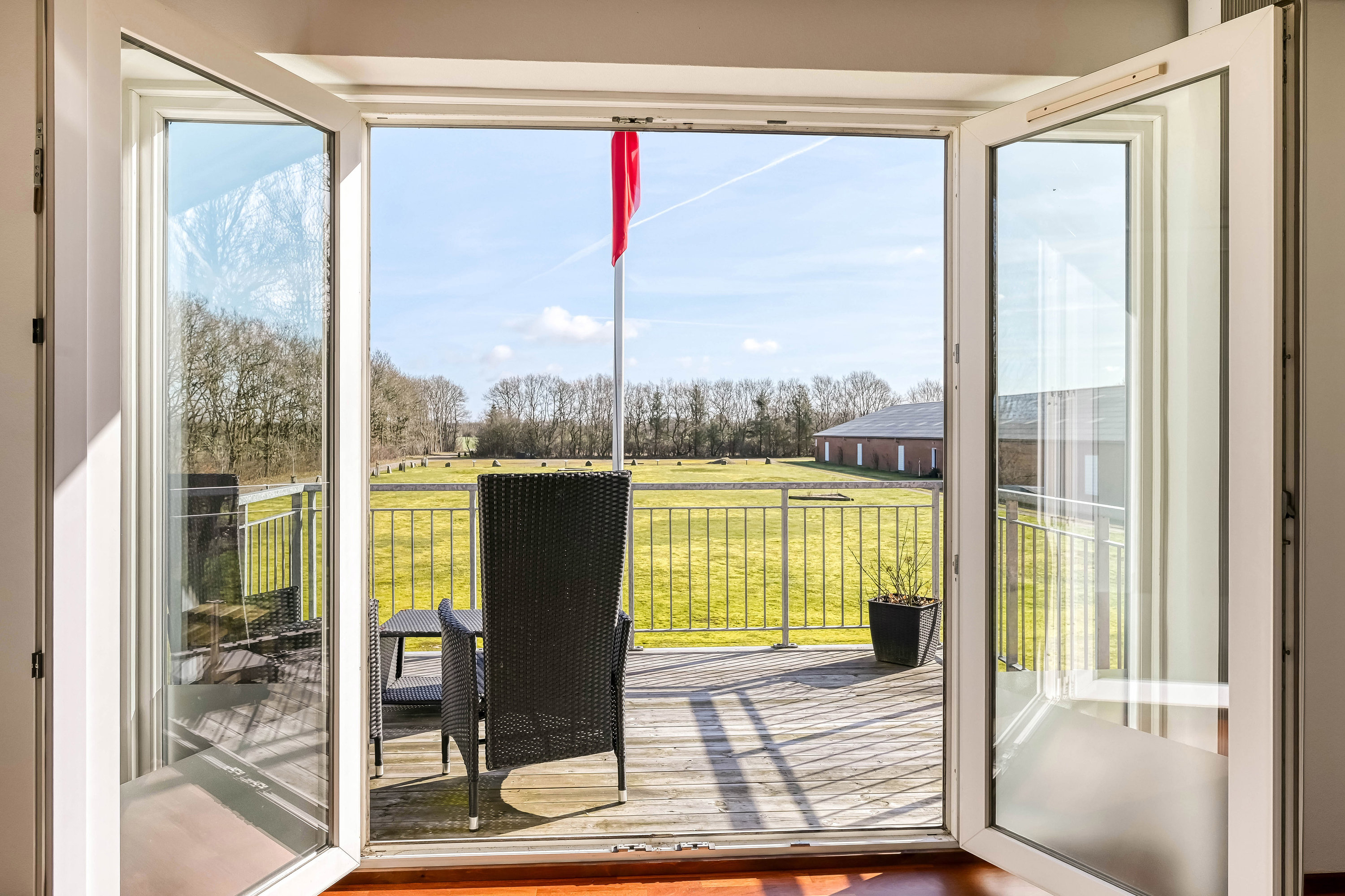 Fremhævet terrasse billede i fuldskærmstilstand. Billede af Nørremarksvej 9, Krogager Mk, 7200 Grindsted