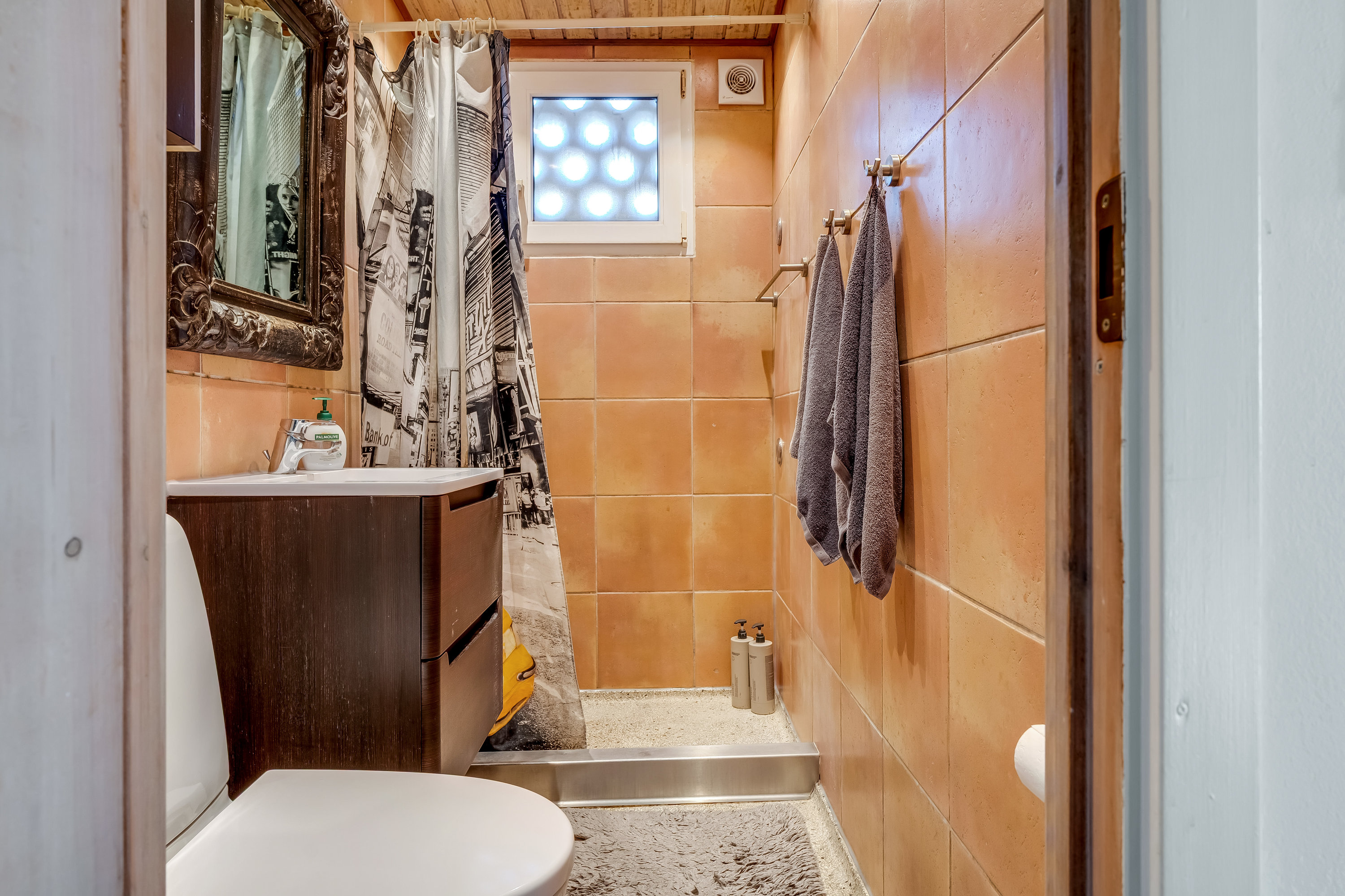 Fremhævet badeværelse billede i fuldskærmstilstand. Billede af Lyngevej 10, Uvelse, 3550 Slangerup