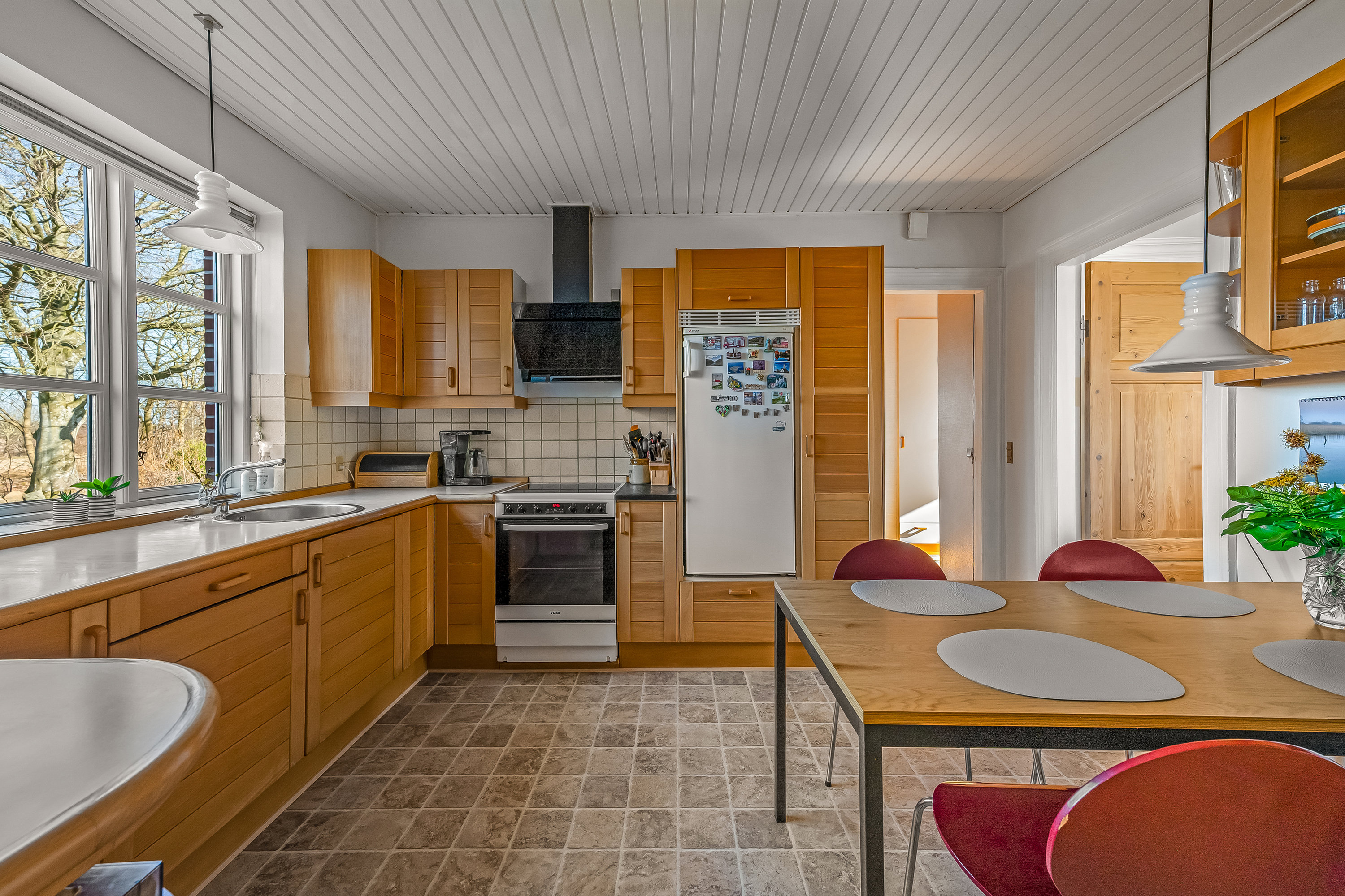 Fremhævet køkken alrum billede i fuldskærmstilstand. Billede af Vesterlindvej 38, 7400 Herning