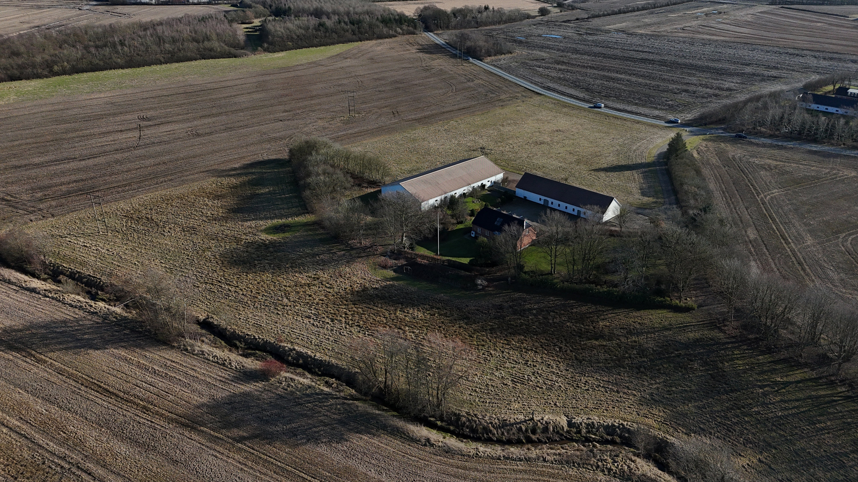 Fremhævet luftfoto billede i fuldskærmstilstand. Billede af Vesterlindvej 38, 7400 Herning