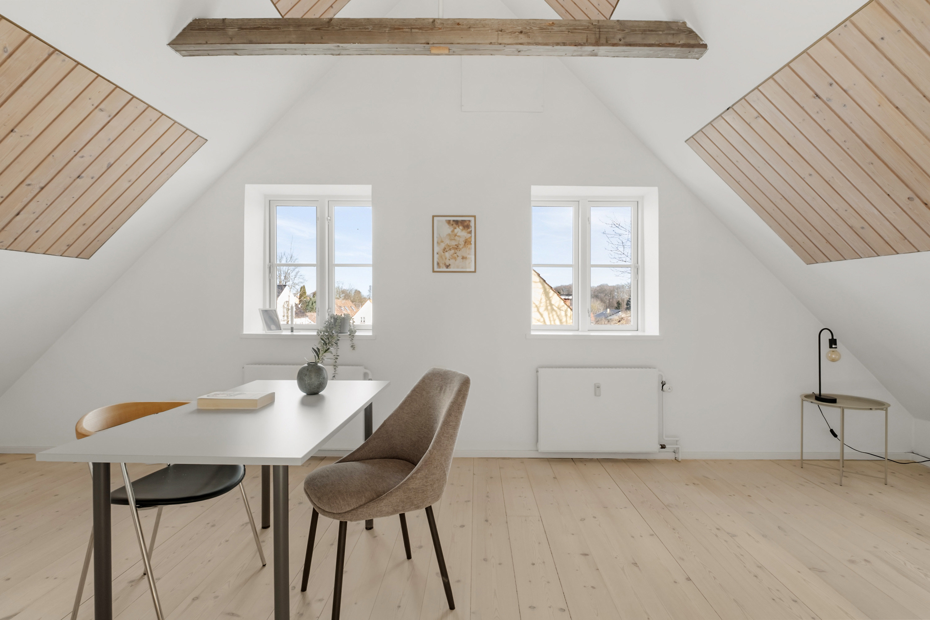 Fremhævet spisestue billede i fuldskærmstilstand. Billede af Farum Hovedgade 71A, st.. tv., 3520 Farum