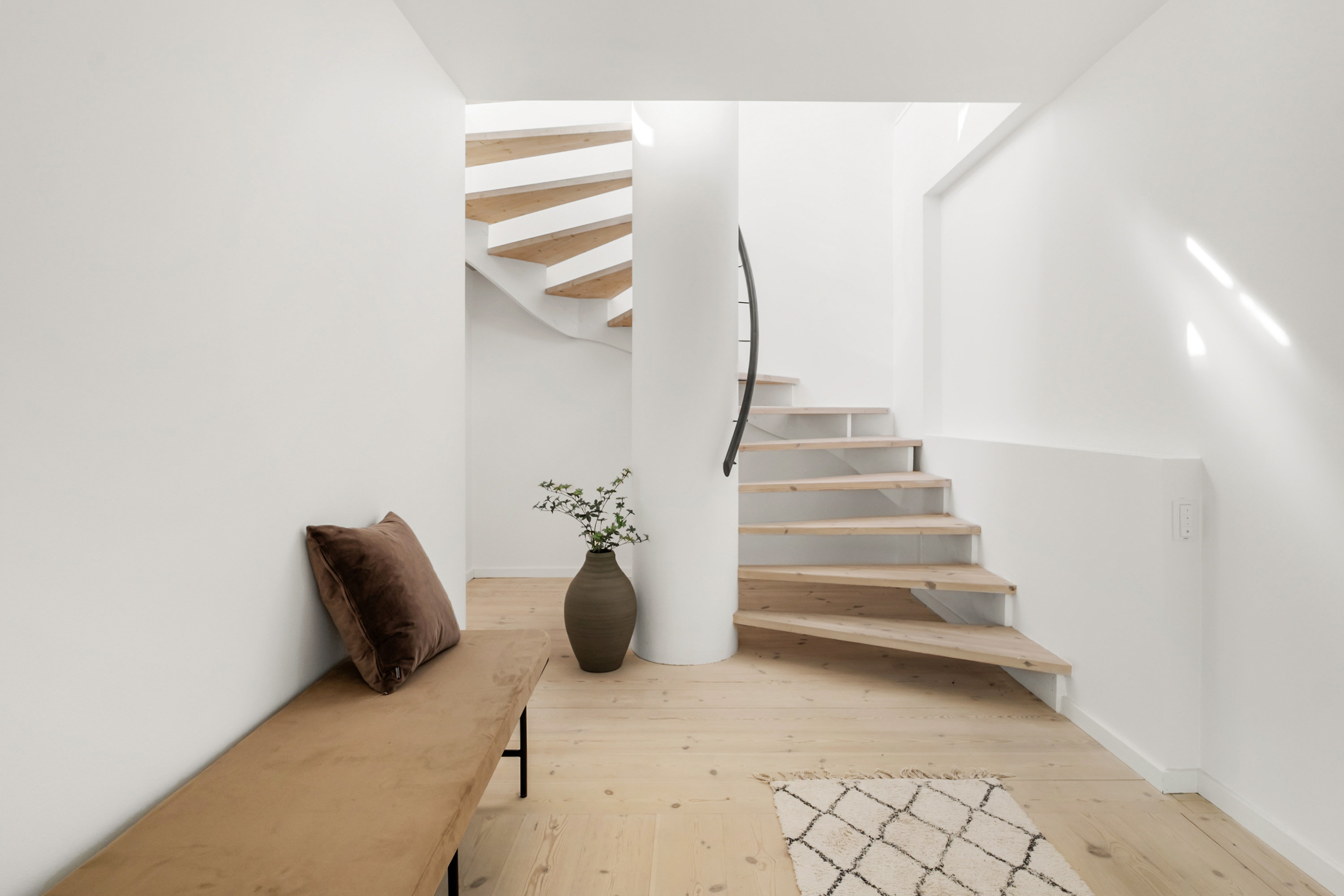 Fremhævet værelse billede i fuldskærmstilstand. Billede af Farum Hovedgade 71A, st.. tv., 3520 Farum