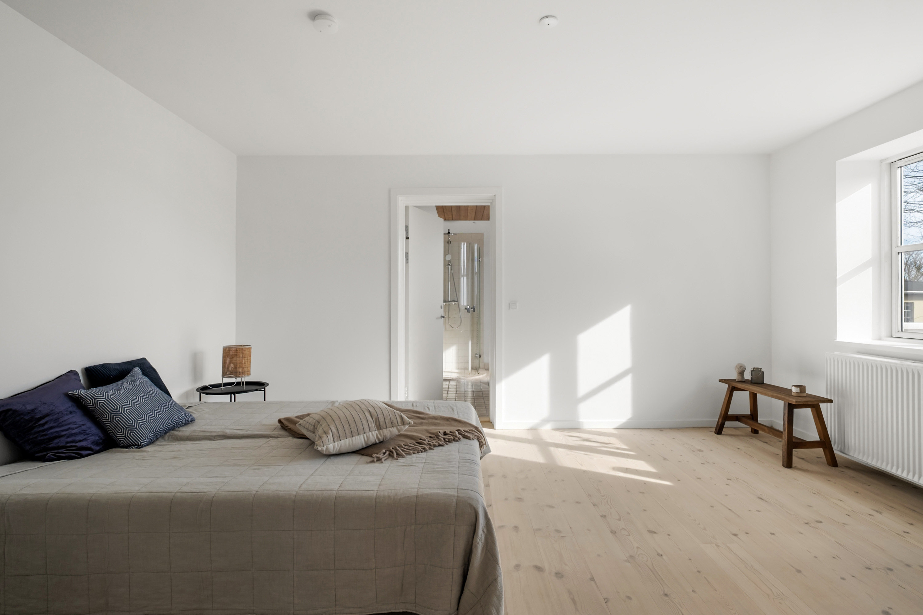 Fremhævet soveværelse billede i fuldskærmstilstand. Billede af Farum Hovedgade 71A, st.. tv., 3520 Farum