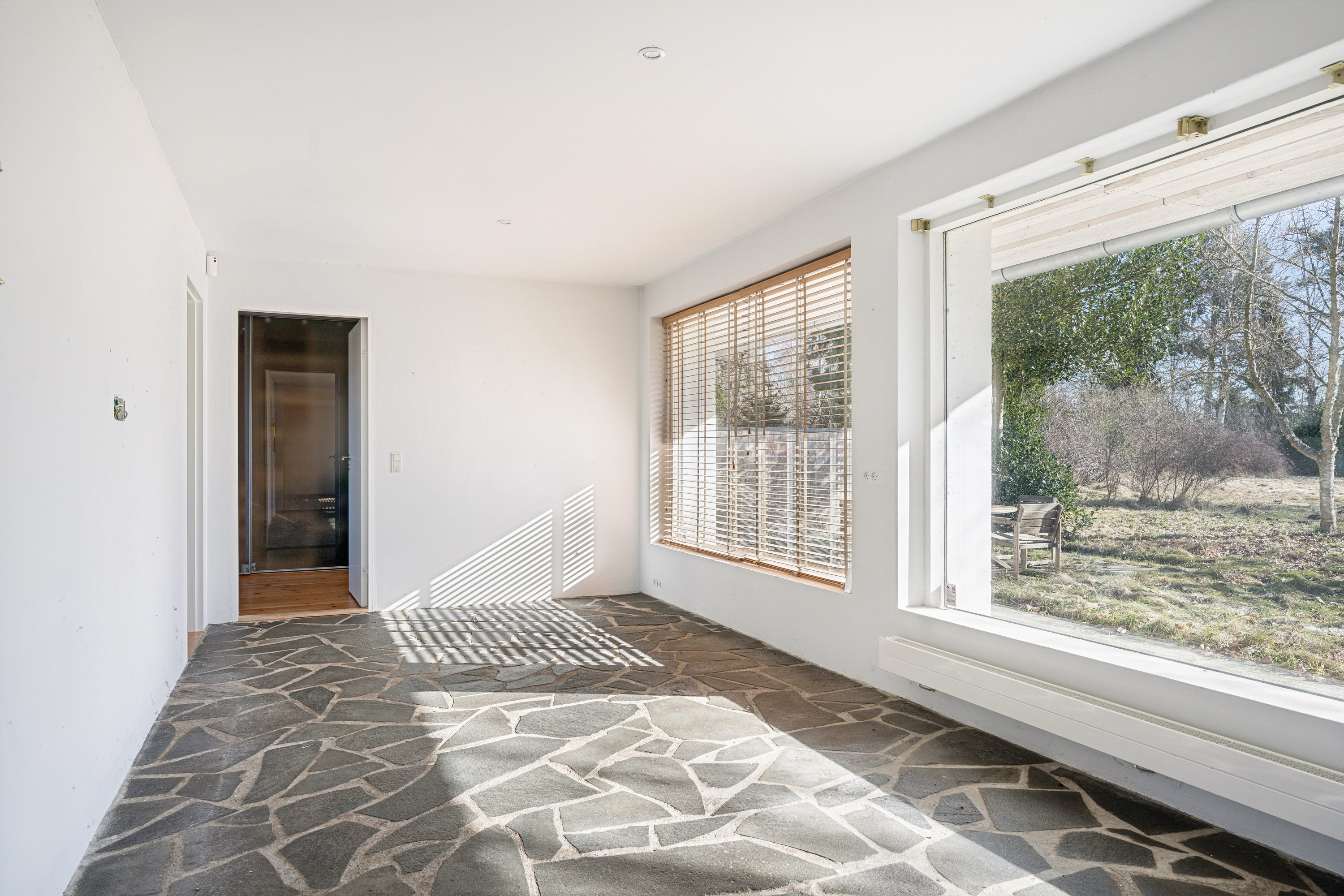 Fremhævet andet billede i fuldskærmstilstand. Billede af Hulvej 10A, B og C, 8400 Ebeltoft