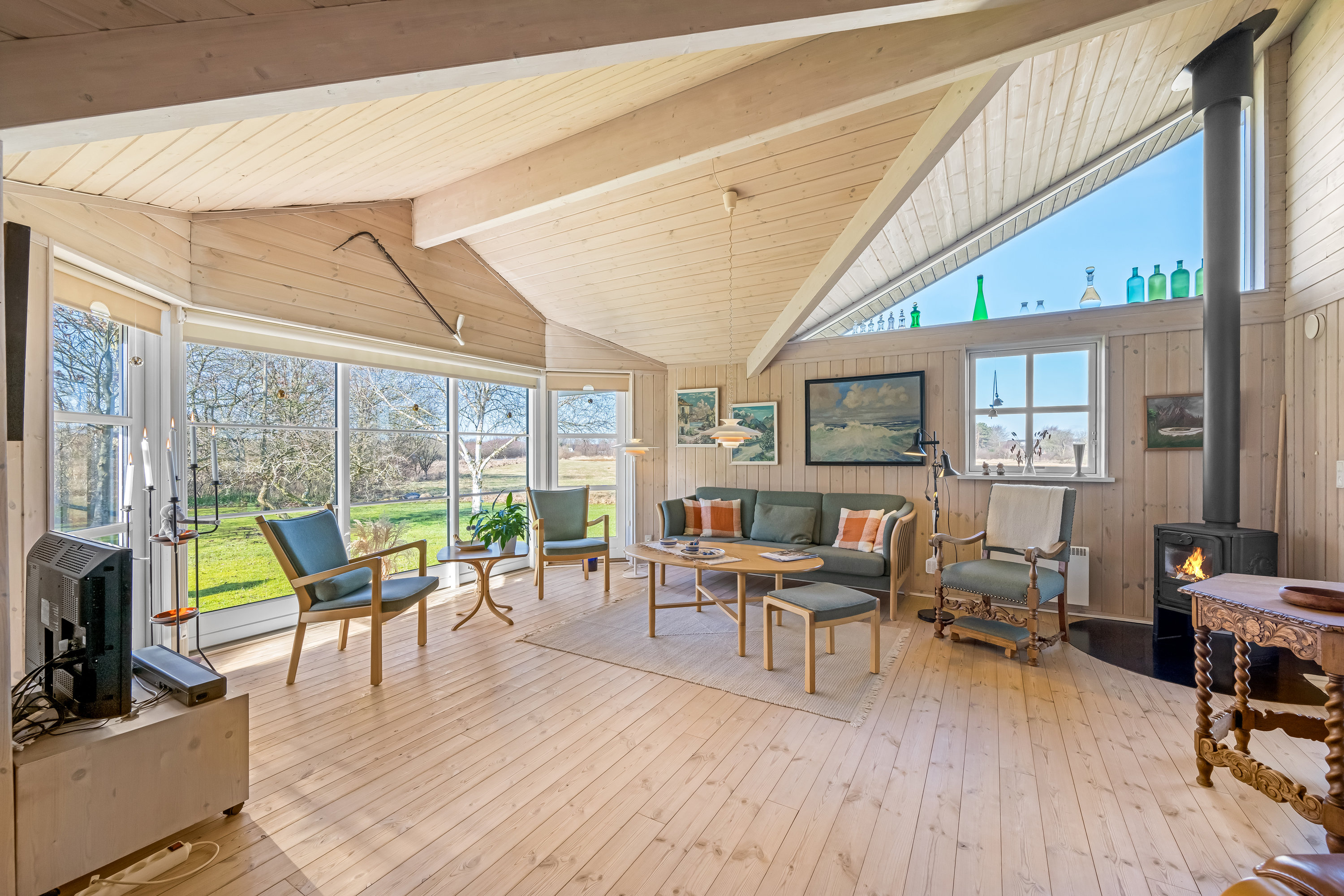 Fremhævet stue billede i fuldskærmstilstand. Billede af Ø Smedegårdvej 12, 6900 Skjern