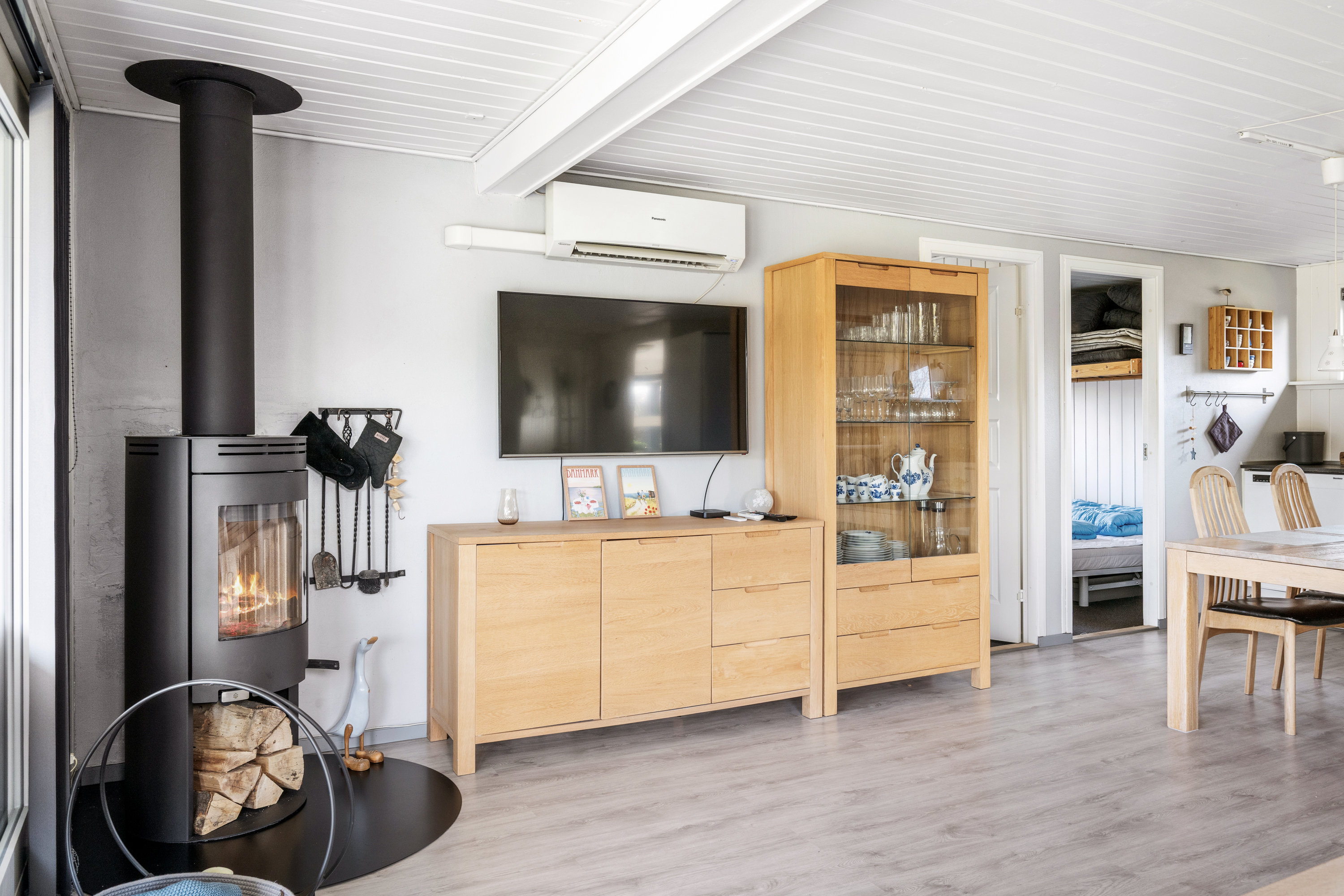 Fremhævet stue billede i fuldskærmstilstand. Billede af Øreflippen 59, Øer Strand, 8400 Ebeltoft