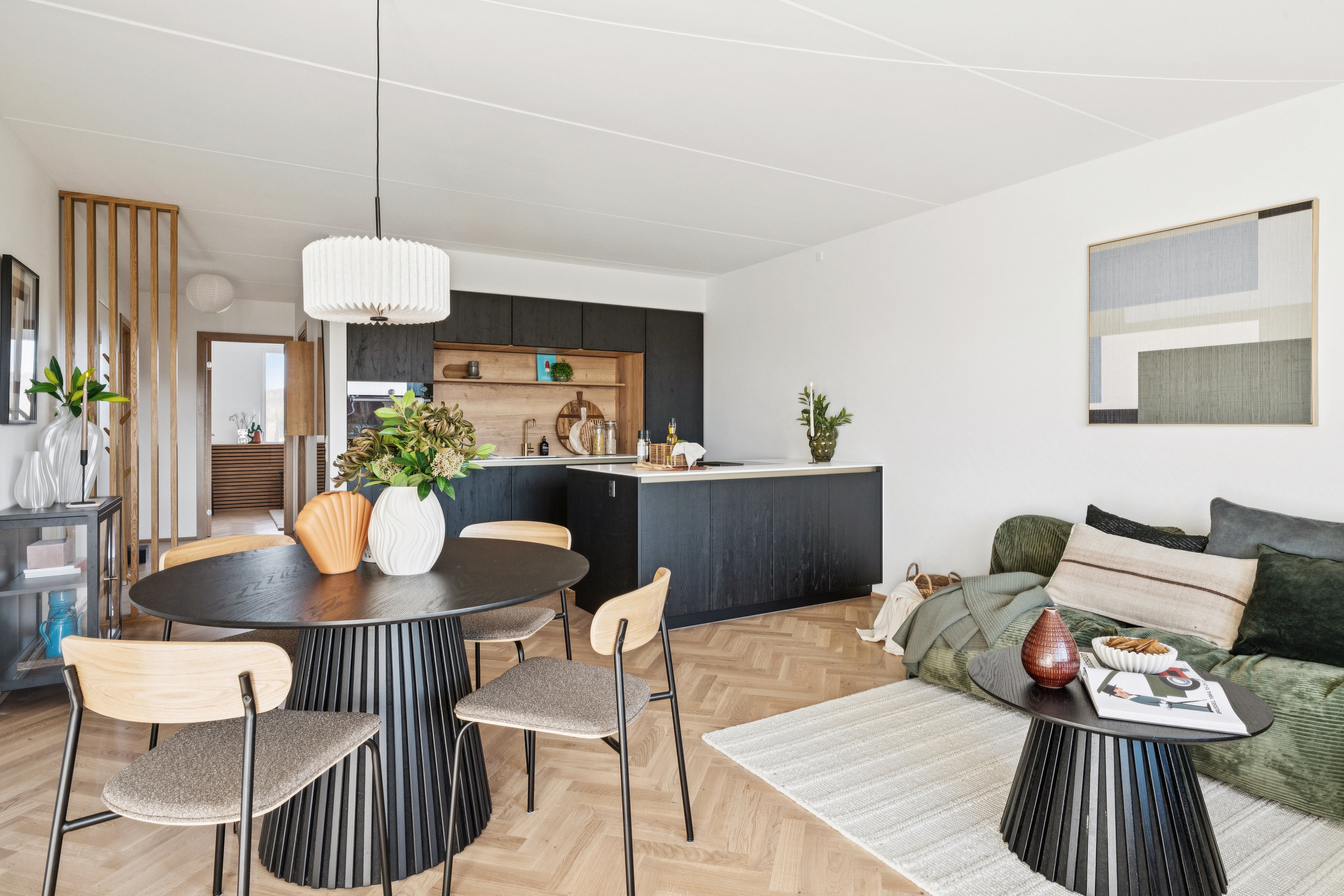 Fremhævet stue billede i fuldskærmstilstand. Billede af Blegdalsparken 33, 3. th., 9000 Aalborg