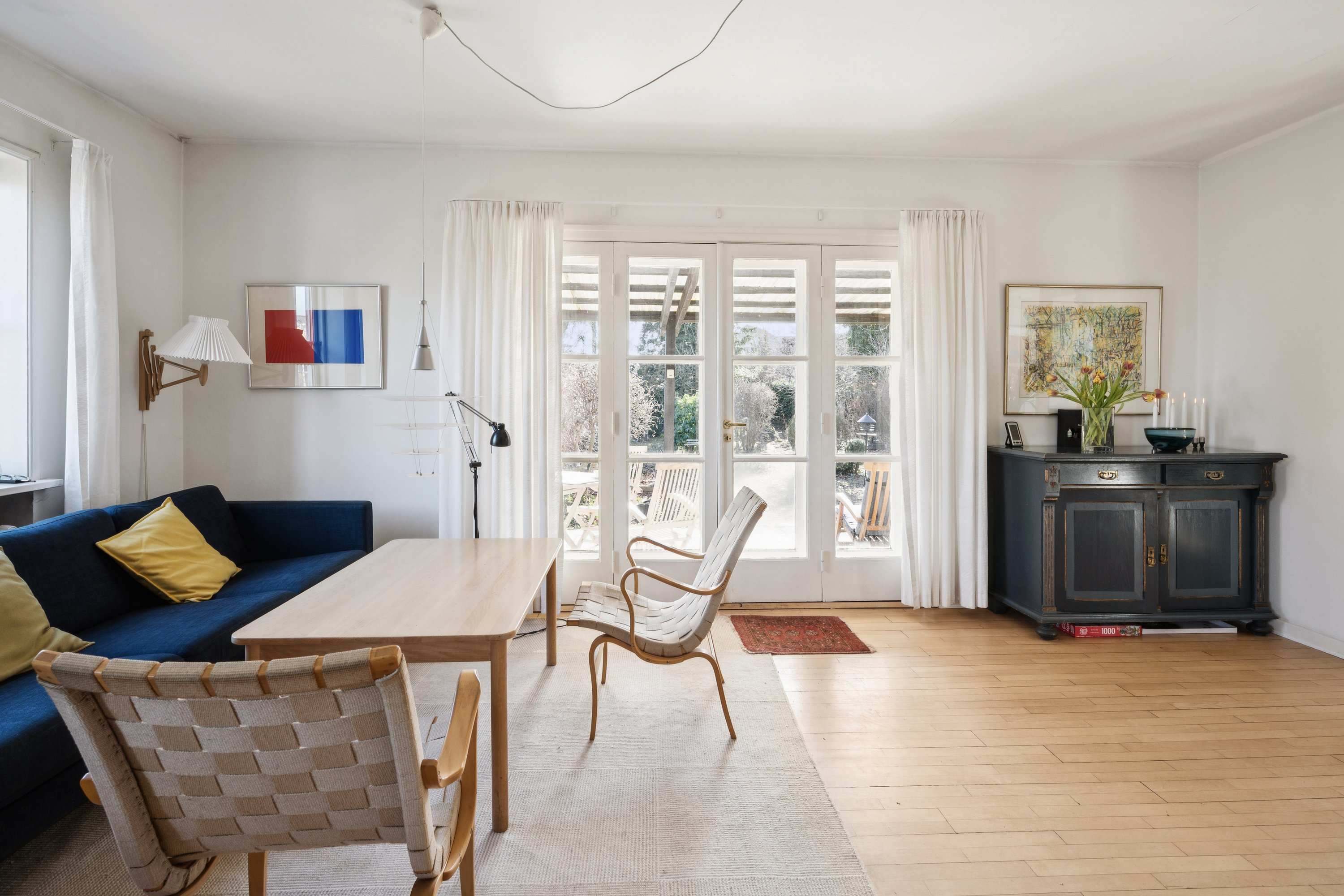 Fremhævet stue billede i fuldskærmstilstand. Billede af Solbakken 33, 8240 Risskov