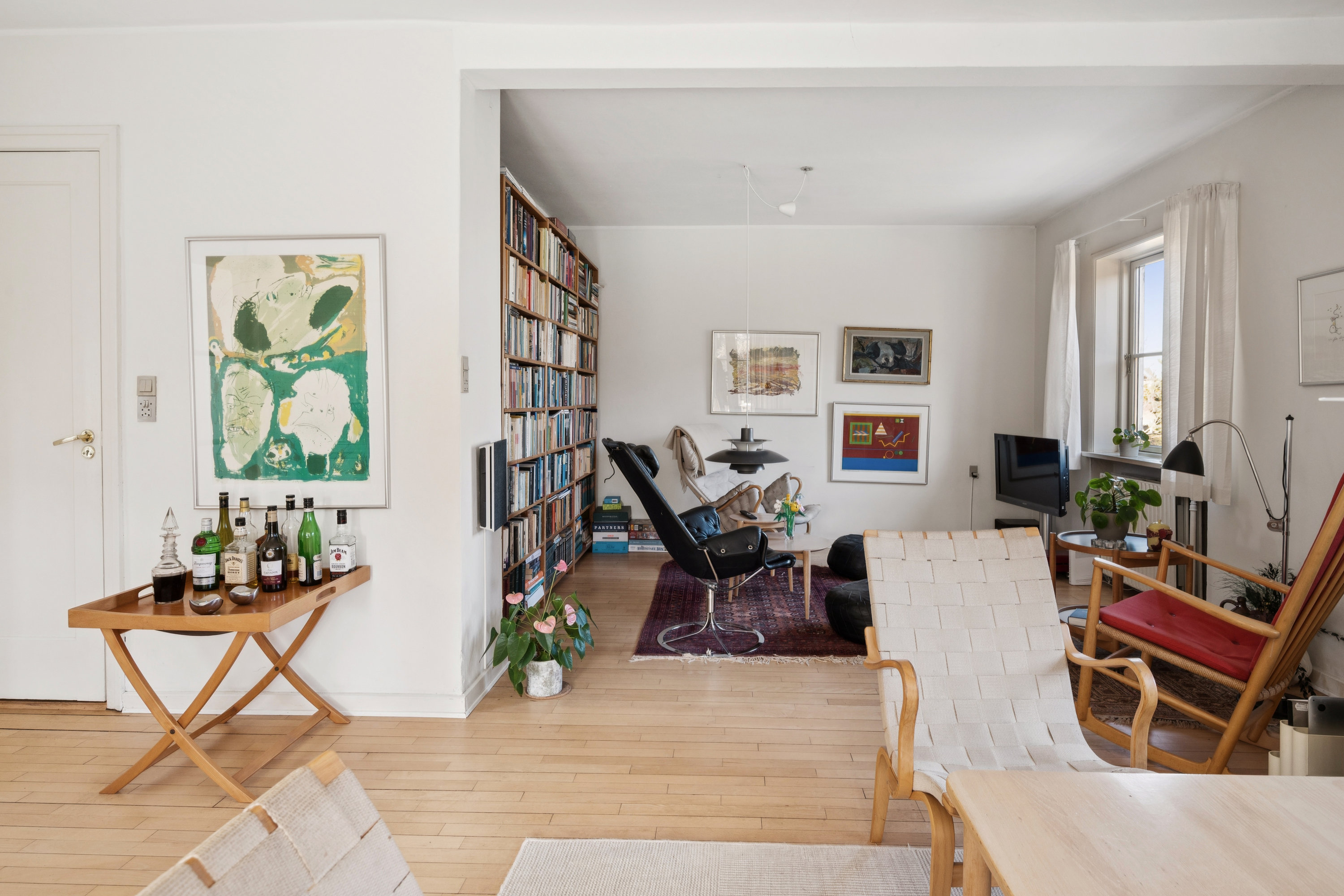 Fremhævet stue billede i fuldskærmstilstand. Billede af Solbakken 33, 8240 Risskov