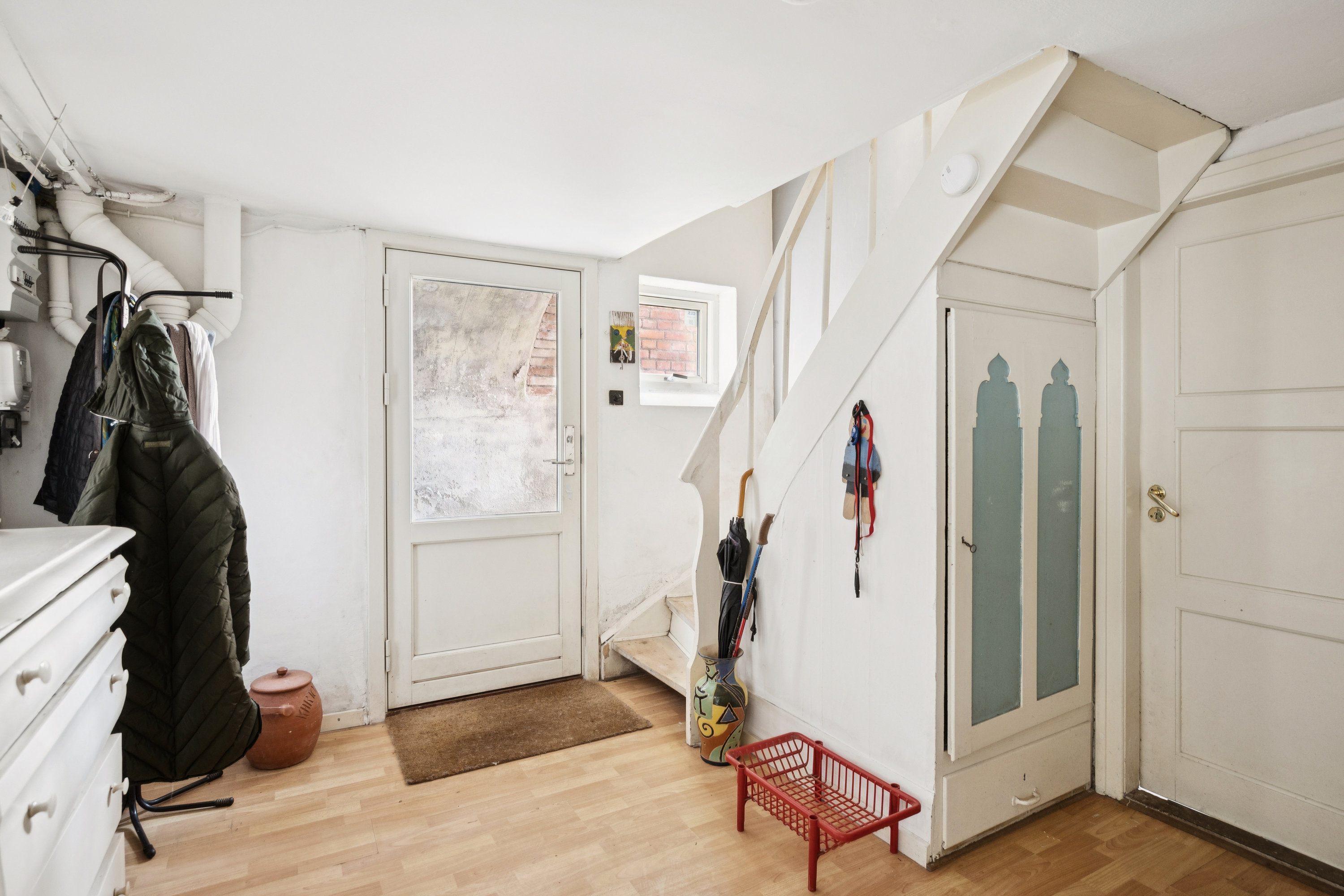 Fremhævet gang billede i fuldskærmstilstand. Billede af Solbakken 33, 8240 Risskov