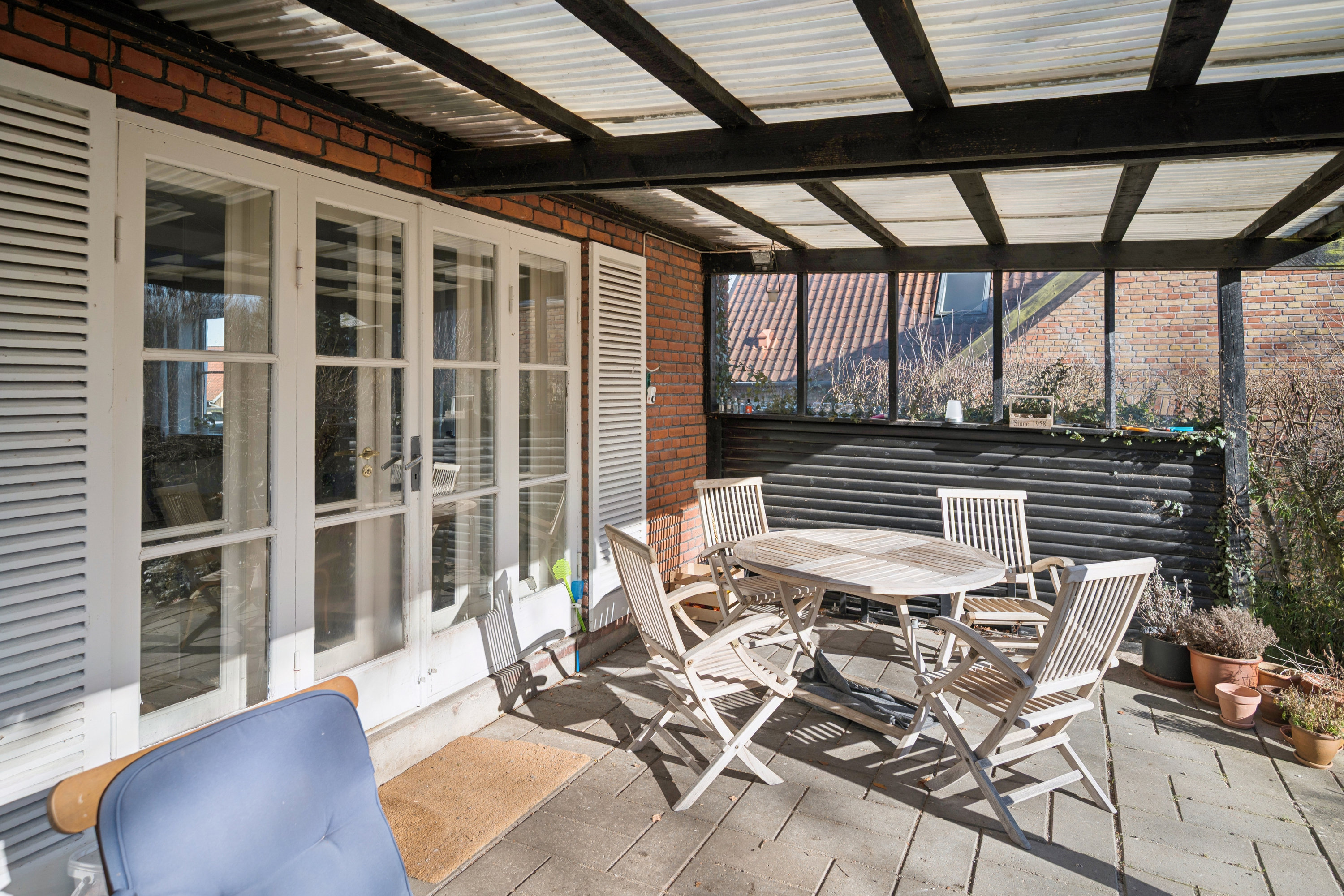 Fremhævet udestue billede i fuldskærmstilstand. Billede af Solbakken 33, 8240 Risskov