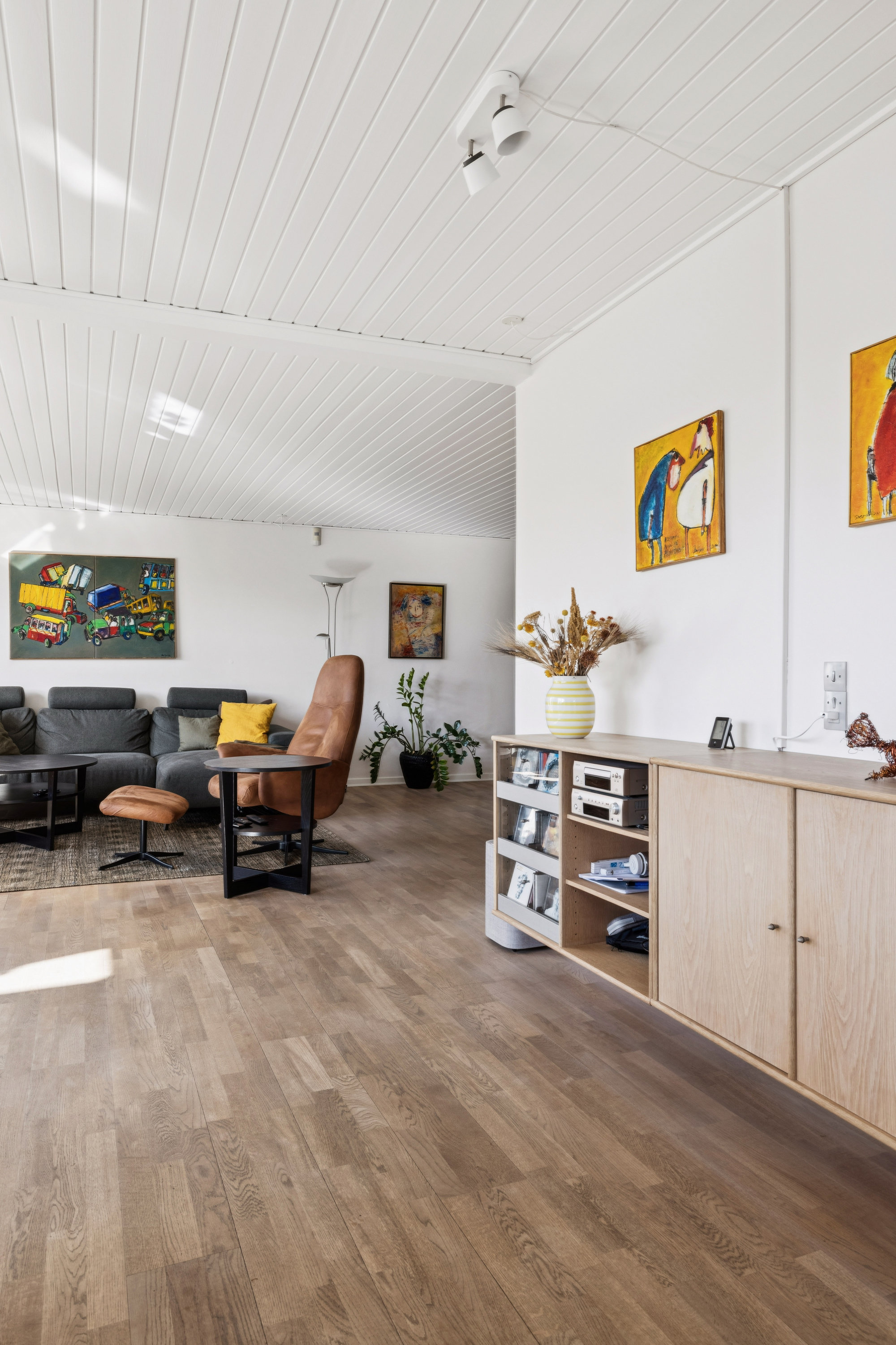 Fremhævet stue billede i fuldskærmstilstand. Billede af Tjurvej 6, 8410 Rønde