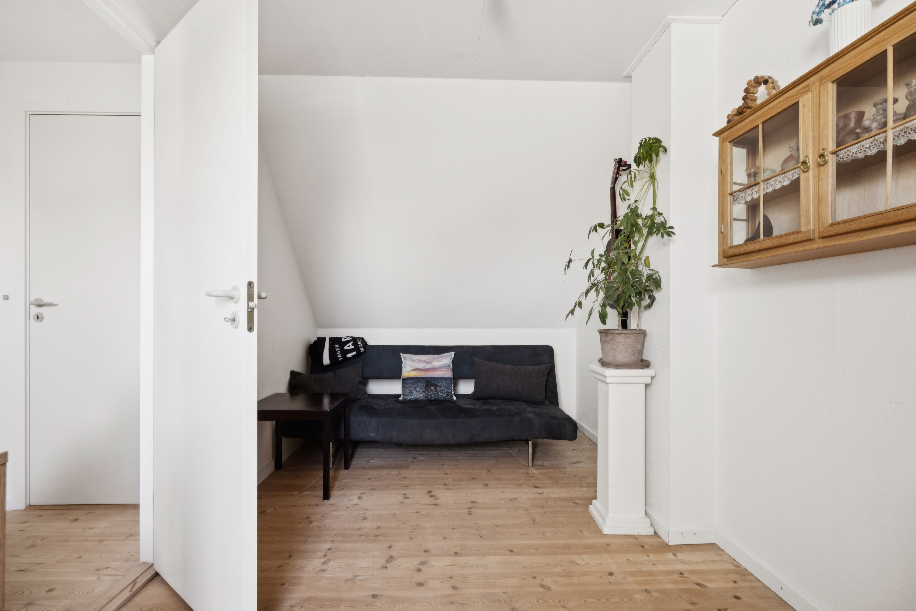 Fremhævet værelse billede i fuldskærmstilstand. Billede af Vestbjerggårdvej 27, 9380 Vestbjerg