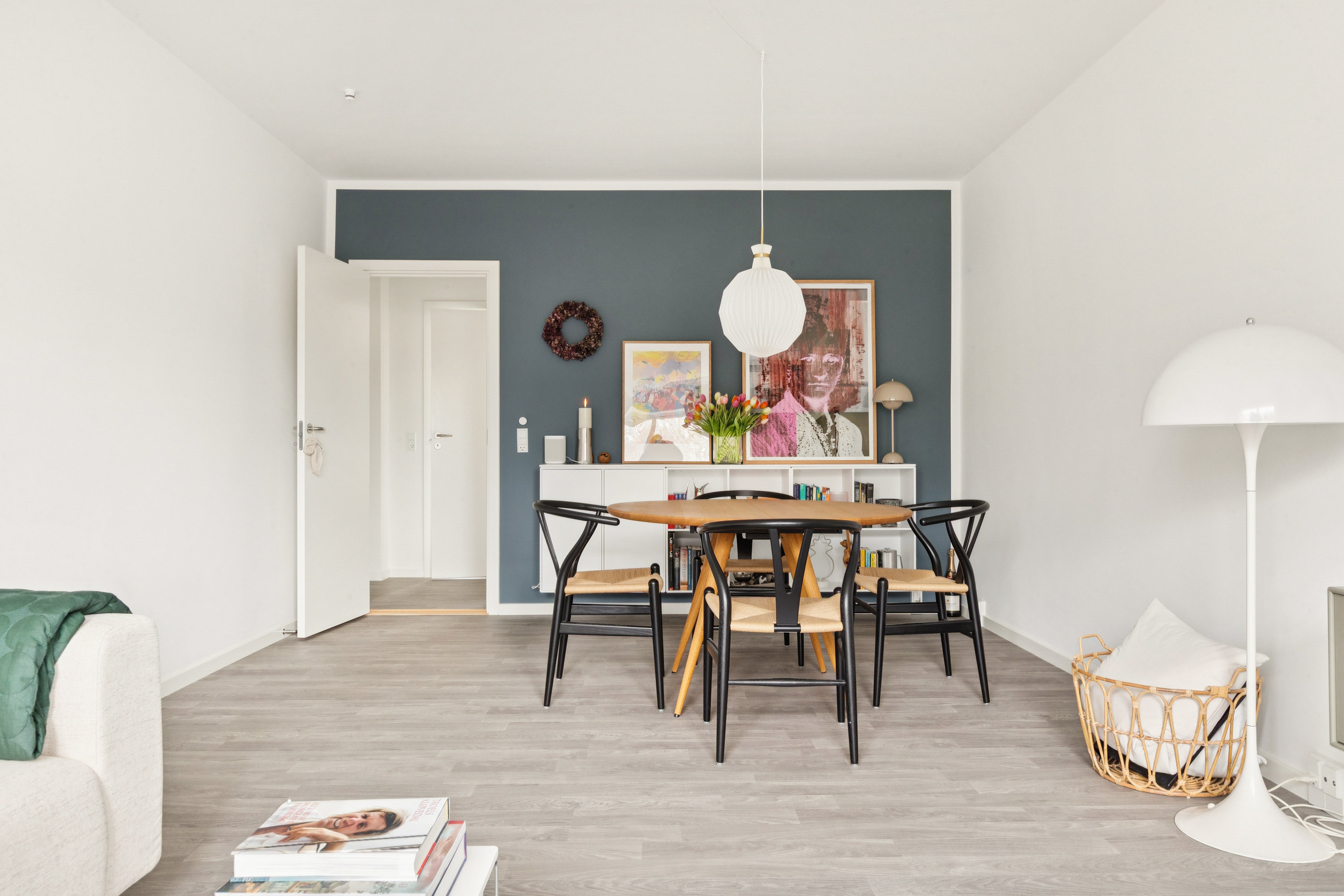 Fremhævet stue billede i fuldskærmstilstand. Billede af Lindevangshusene 68, 1. tv., 2630 Taastrup