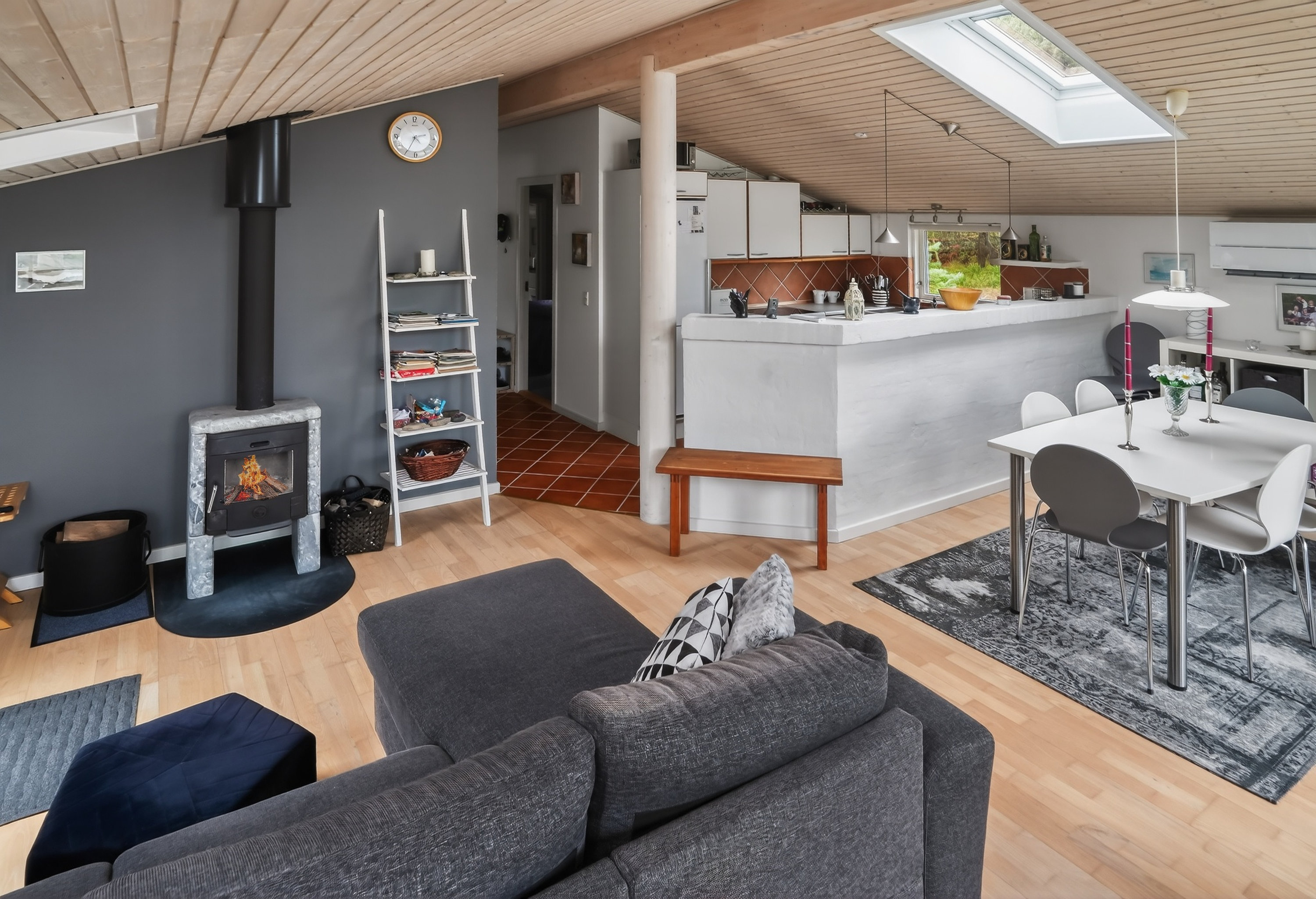 Fremhævet stue billede i fuldskærmstilstand. Billede af Klitrosevej 24, Yderby Lyng, 4583 Sjællands Odde