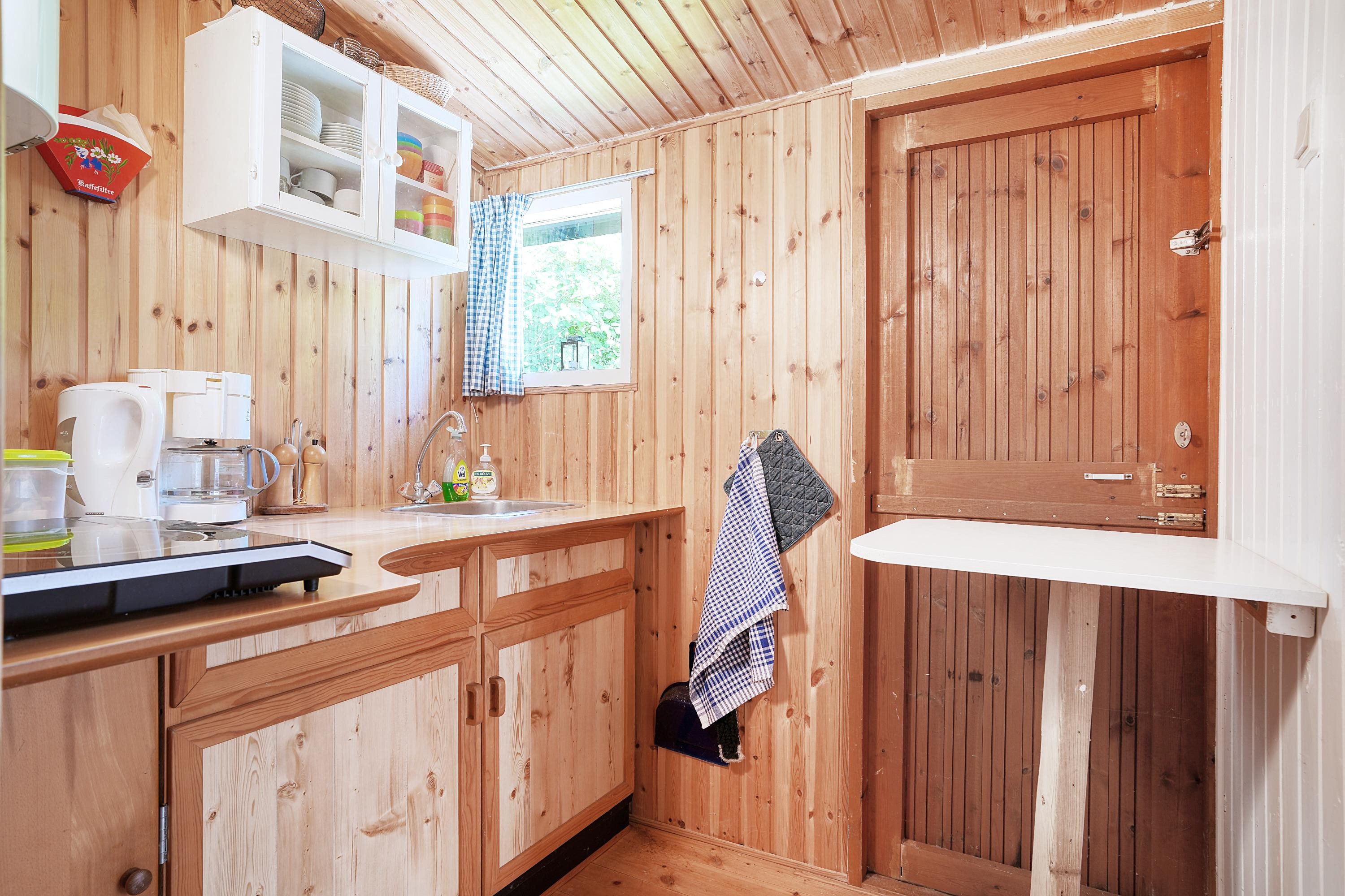 Fremhævet køkken billede i fuldskærmstilstand. Billede af Stenager 7, Atterup, 4571 Grevinge