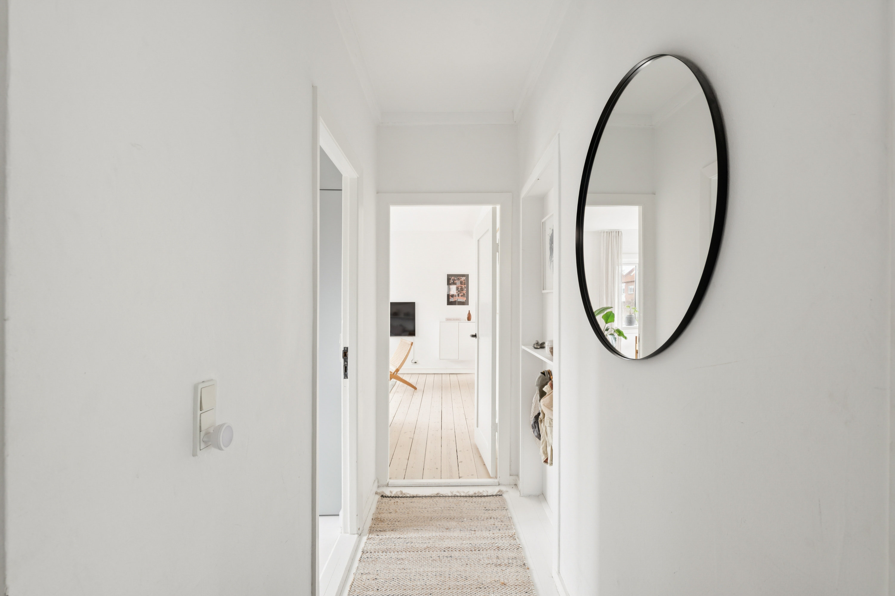 Fremhævet  billede i fuldskærmstilstand. Billede af Tryggevældevej 19, st.., 2720 Vanløse