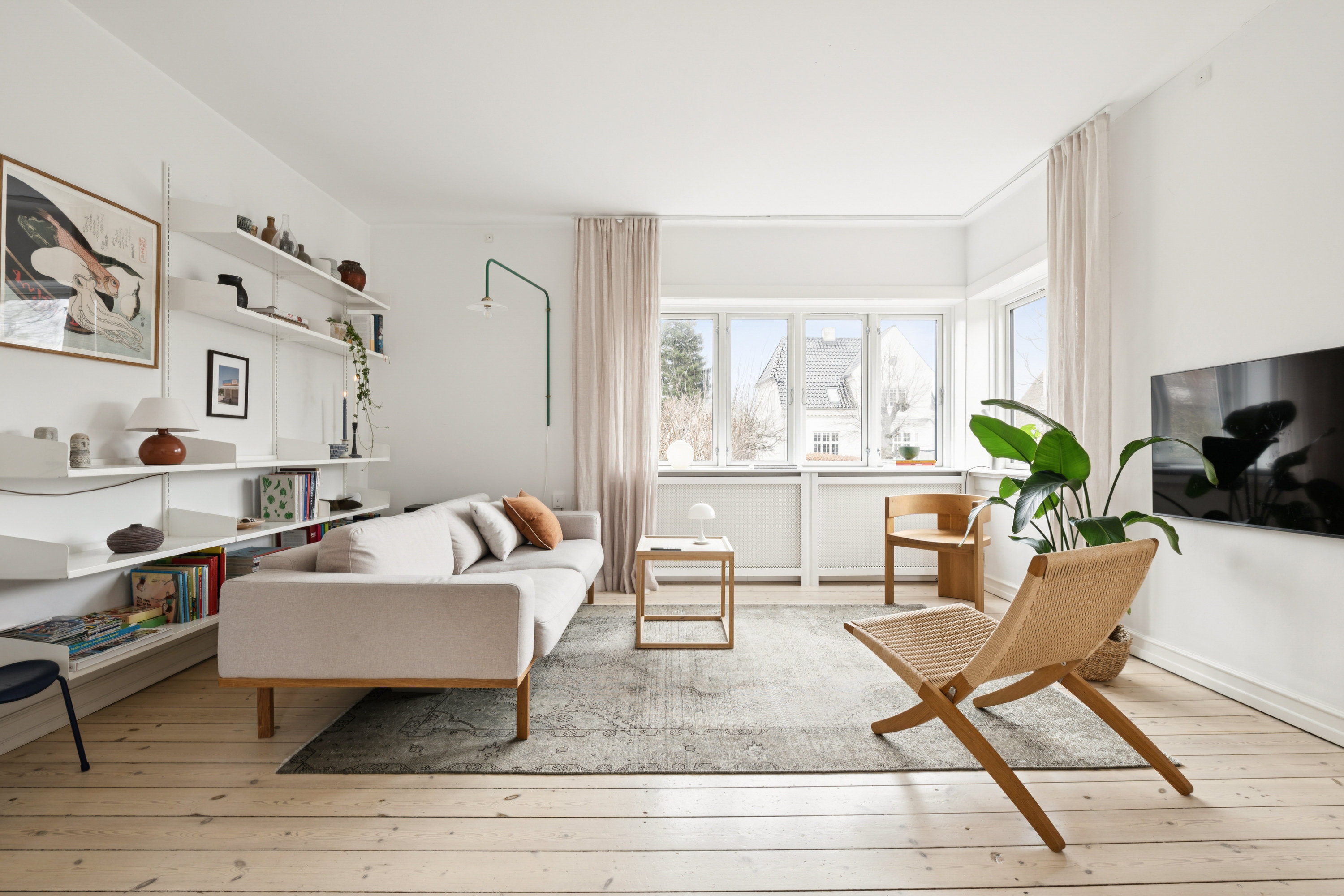 Fremhævet  billede i fuldskærmstilstand. Billede af Tryggevældevej 19, st.., 2720 Vanløse