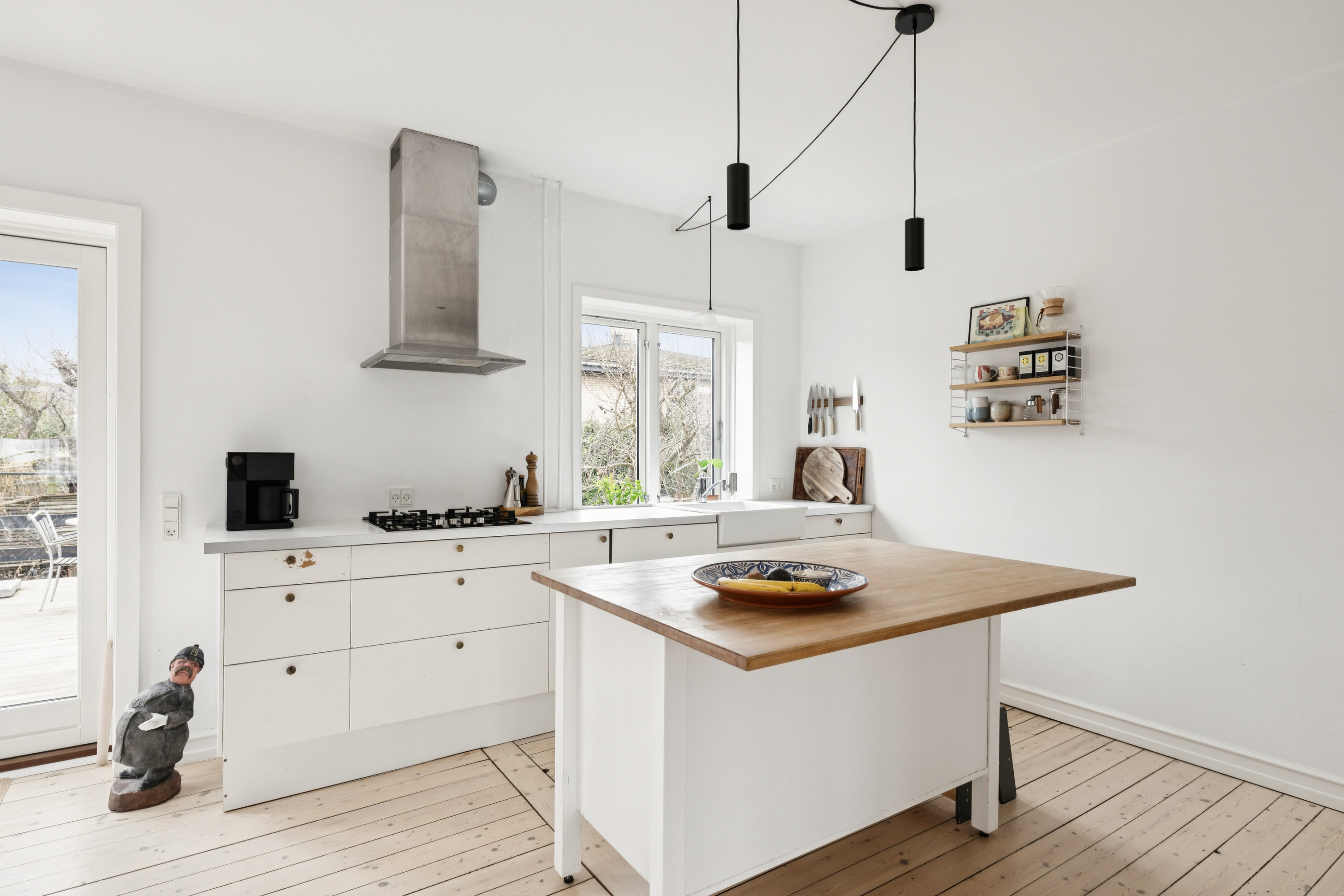 Fremhævet  billede i fuldskærmstilstand. Billede af Tryggevældevej 19, st.., 2720 Vanløse