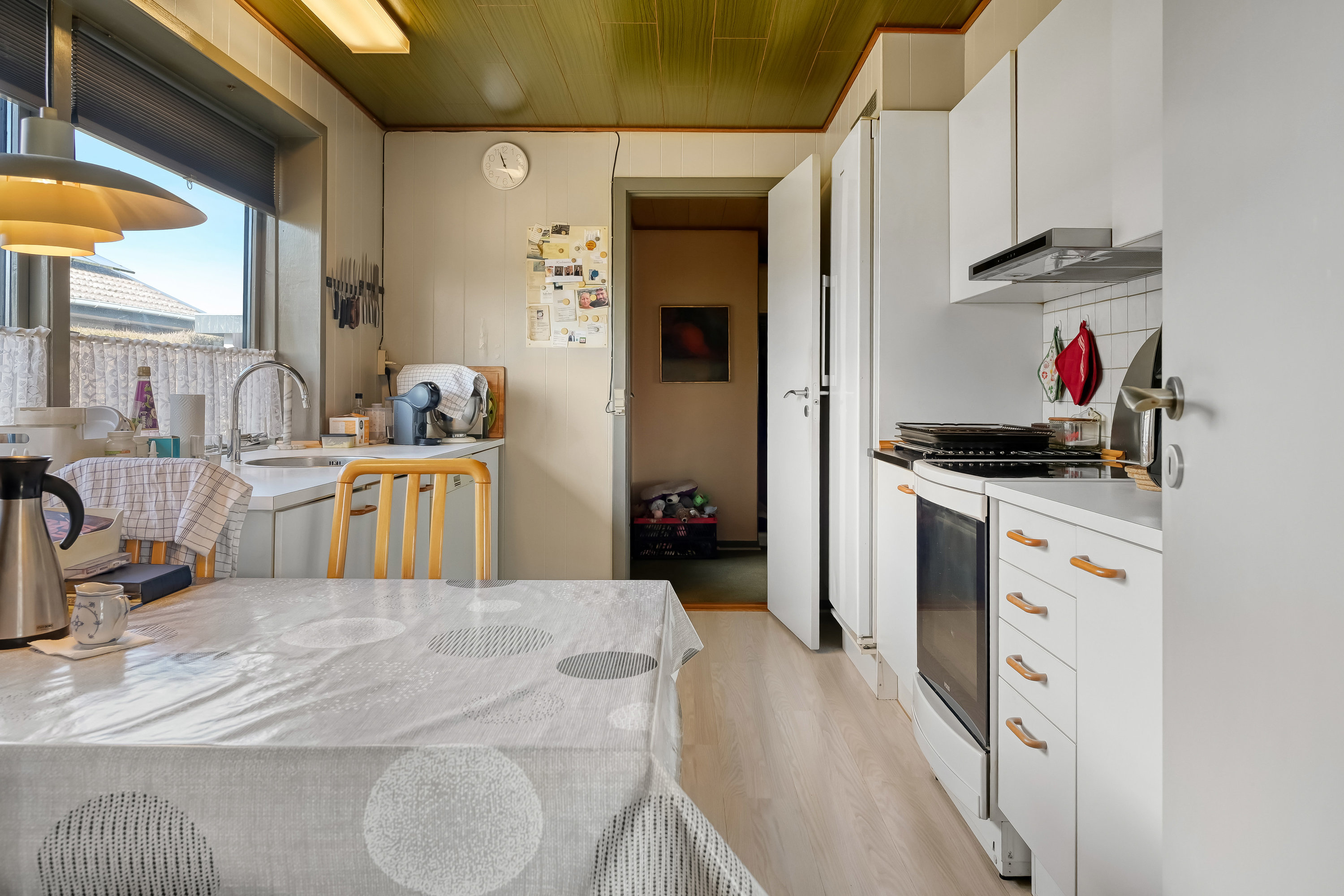 Fremhævet køkken billede i fuldskærmstilstand. Billede af Umanakvej 54, 6715 Esbjerg N